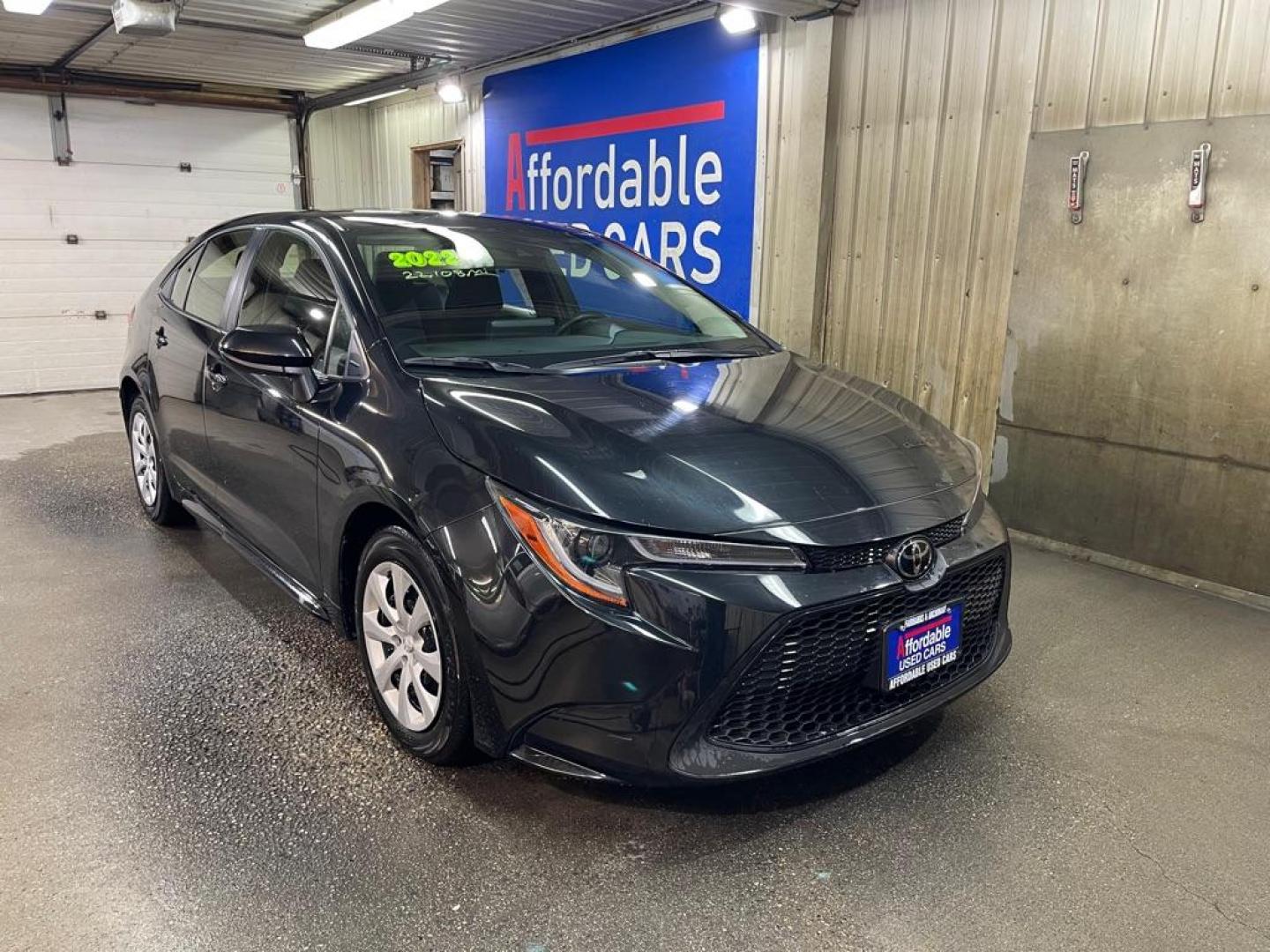 2022 BLACK TOYOTA COROLLA LE LE (JTDEPMAE4NJ) with an 1.8L engine, Continuously Variable transmission, located at 2525 S. Cushman, Fairbanks, AK, 99701, (907) 452-5707, 64.824036, -147.712311 - Photo#0