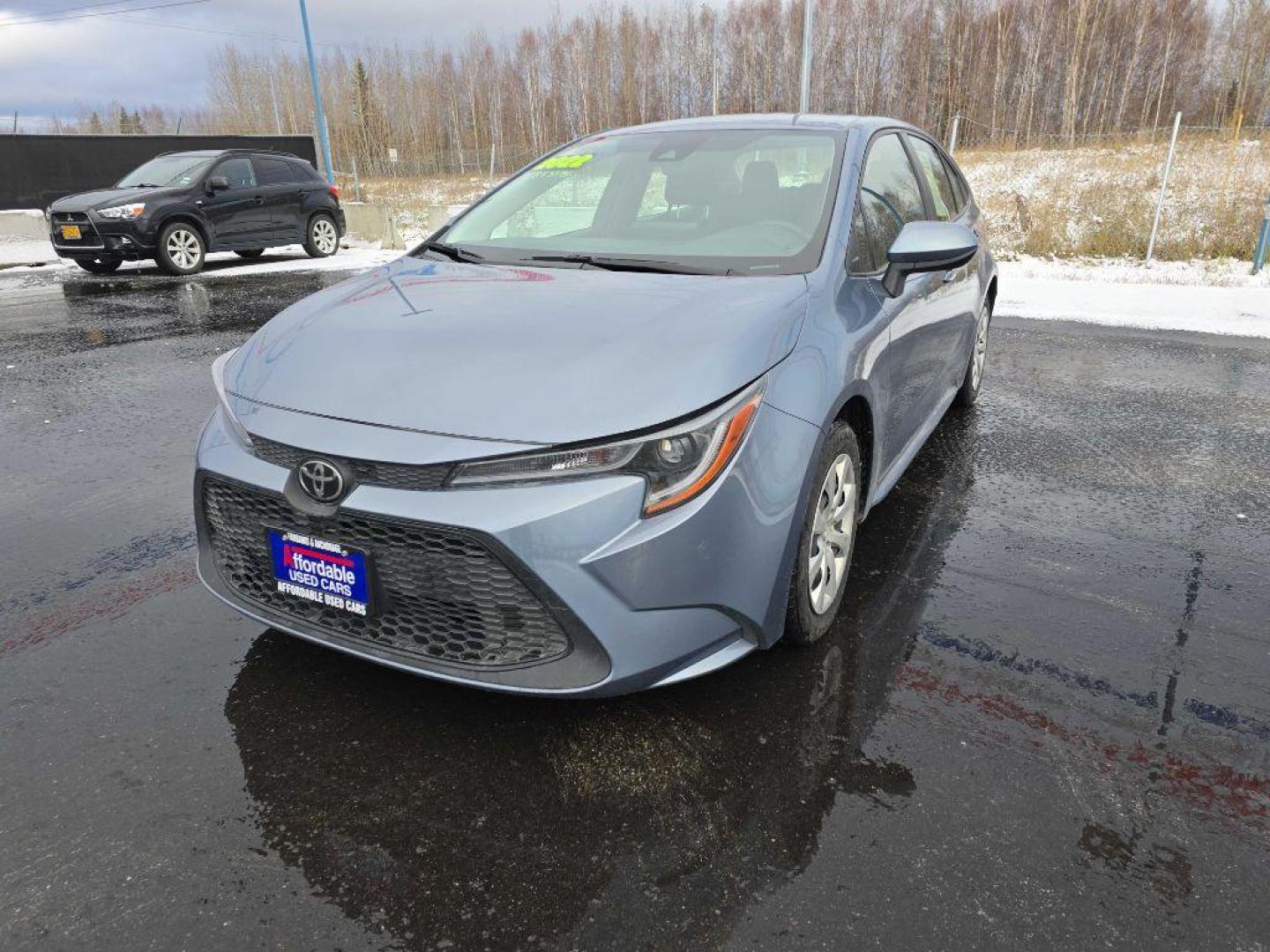 2022 GRAY TOYOTA COROLLA LE LE (JTDEPMAE8NJ) with an 1.8L engine, Continuously Variable transmission, located at 2525 S. Cushman, Fairbanks, AK, 99701, (907) 452-5707, 64.824036, -147.712311 - Photo#1