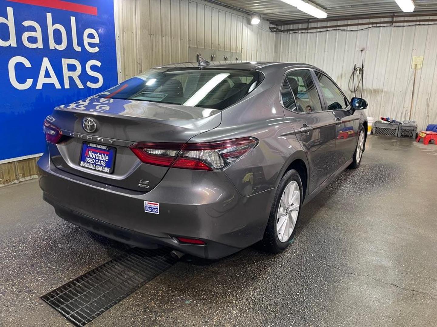 2022 GRAY TOYOTA CAMRY AWD LE LE (4T1C11BKXNU) with an 2.5L engine, Automatic transmission, located at 2525 S. Cushman, Fairbanks, AK, 99701, (907) 452-5707, 64.824036, -147.712311 - Photo#2