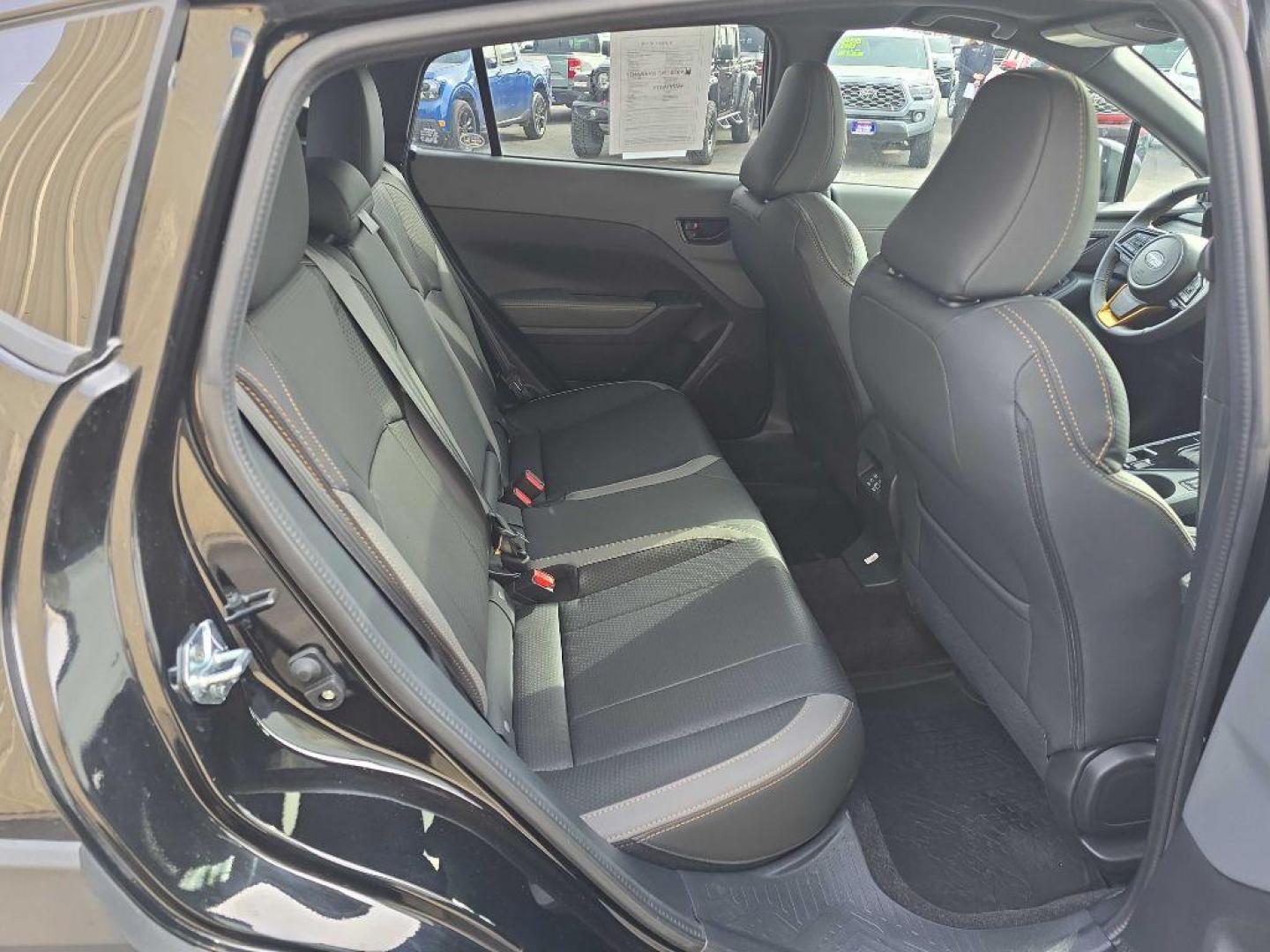 2022 BLUE TOYOTA SIENNA HYBRD LE LE (5TDKRKECXNS) with an 2.5L engine, Continuously Variable transmission, located at 2525 S. Cushman, Fairbanks, AK, 99701, (907) 452-5707, 64.824036, -147.712311 - Photo#6