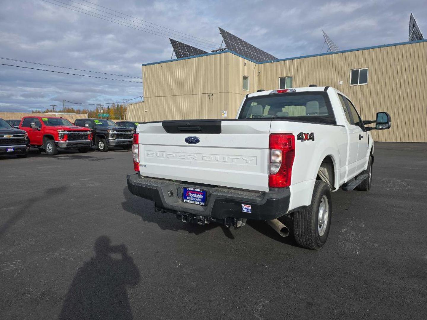 2022 WHITE FORD F250 SUPER DUTY (1FT7X2B68NE) with an 6.2L engine, Automatic transmission, located at 2525 S. Cushman, Fairbanks, AK, 99701, (907) 452-5707, 64.824036, -147.712311 - Photo#2