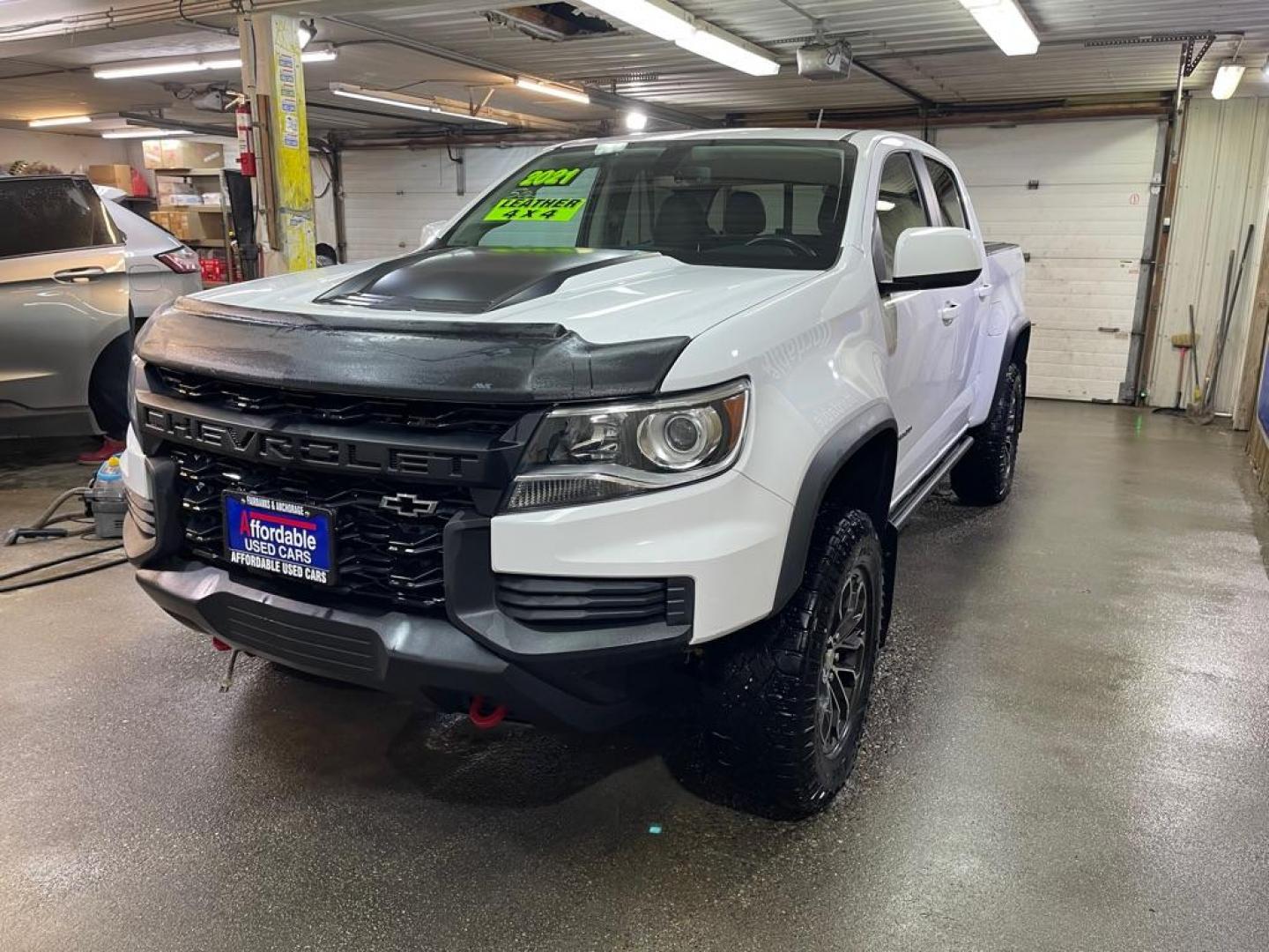 2021 WHITE CHEVROLET COLORADO ZR2 (1GCGTEEN2M1) with an 3.6L engine, Automatic transmission, located at 2525 S. Cushman, Fairbanks, AK, 99701, (907) 452-5707, 64.824036, -147.712311 - Photo#1