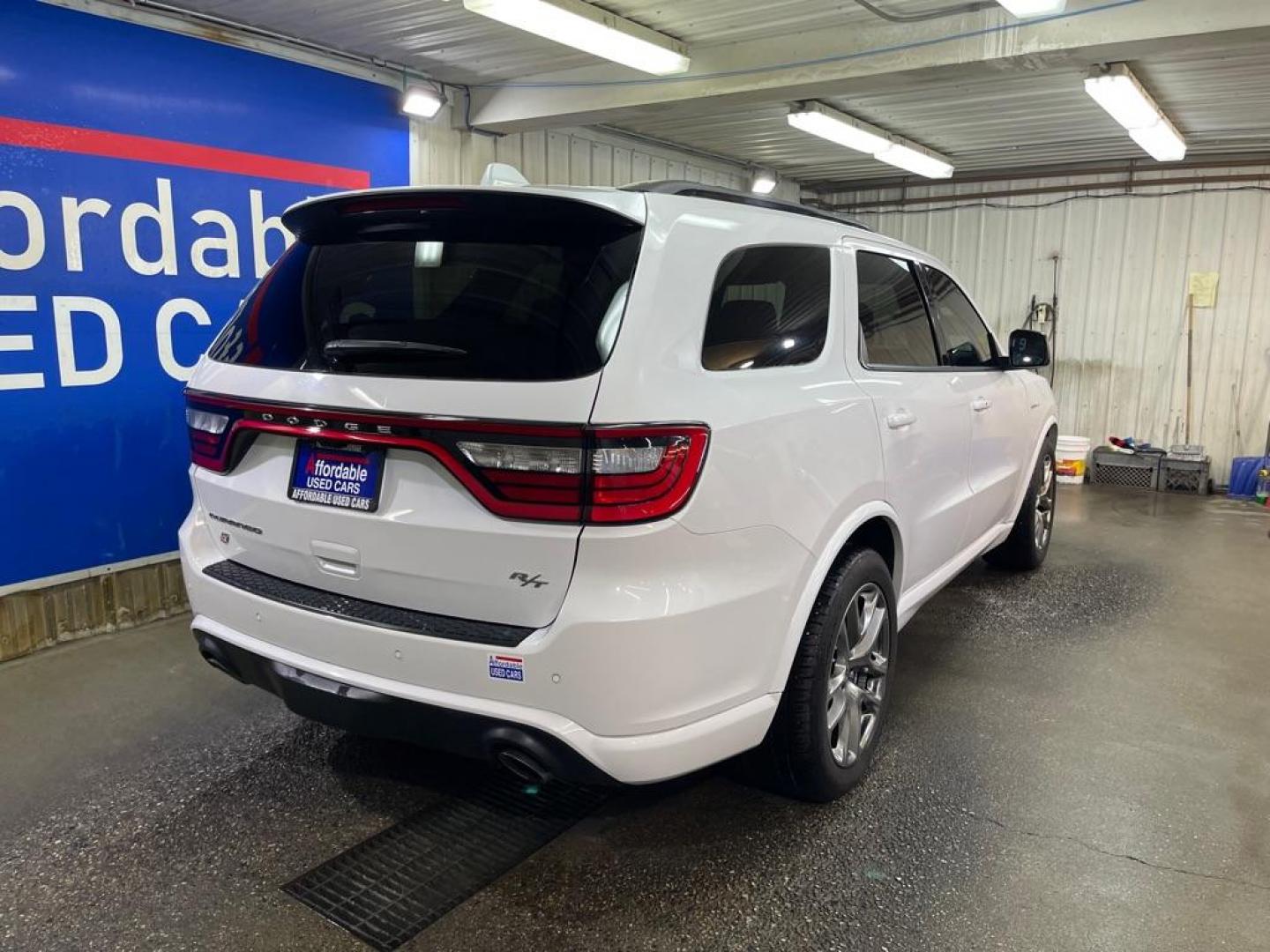 2021 WHITE DODGE DURANGO R/T (1C4SDJCT2MC) with an 5.7L engine, Automatic transmission, located at 2525 S. Cushman, Fairbanks, AK, 99701, (907) 452-5707, 64.824036, -147.712311 - Photo#2