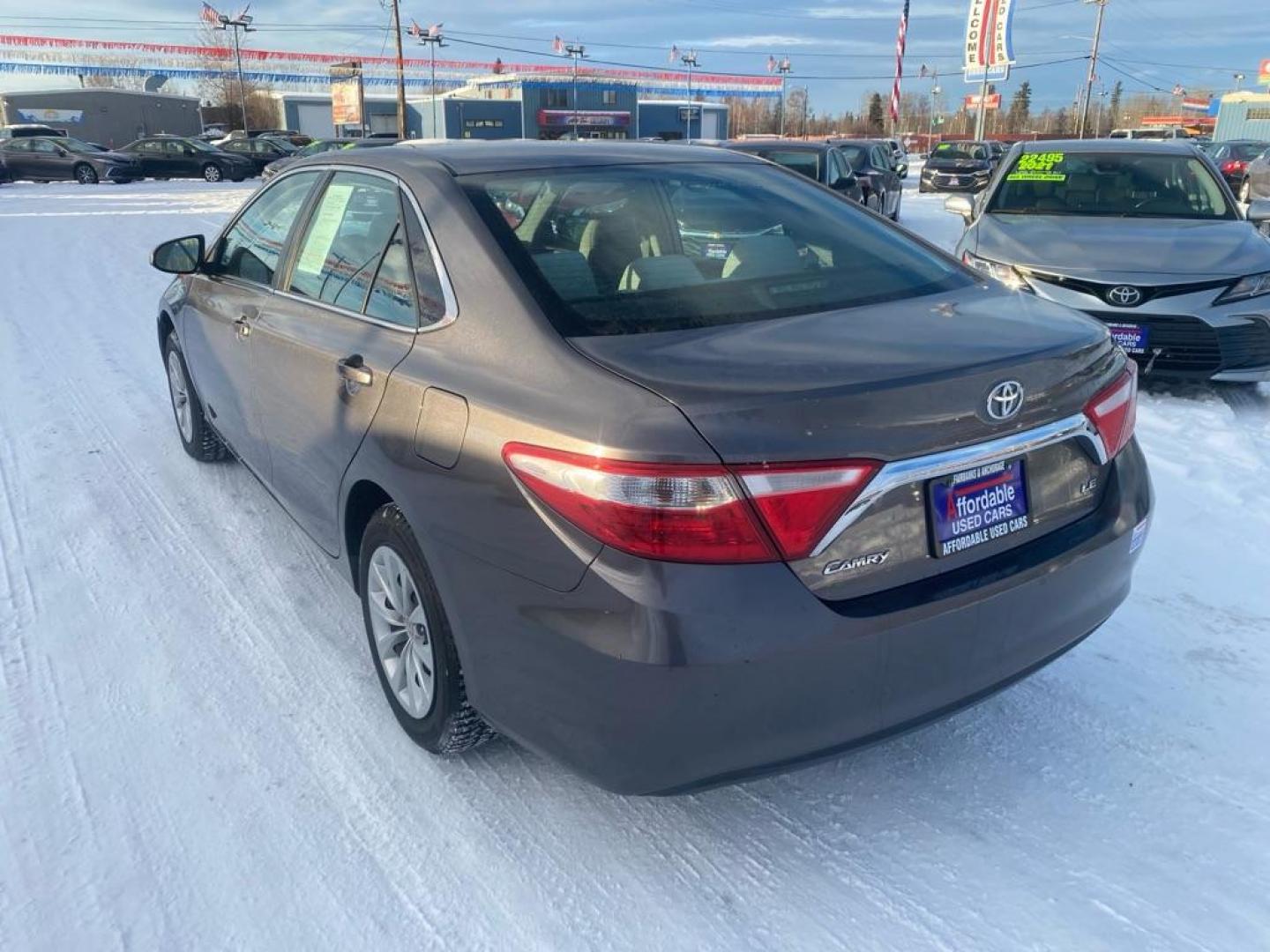 2016 BRONZE TOYOTA CAMRY LE (4T1BF1FK7GU) with an 2.5L engine, Automatic transmission, located at 2525 S. Cushman, Fairbanks, AK, 99701, (907) 452-5707, 64.824036, -147.712311 - Photo#3