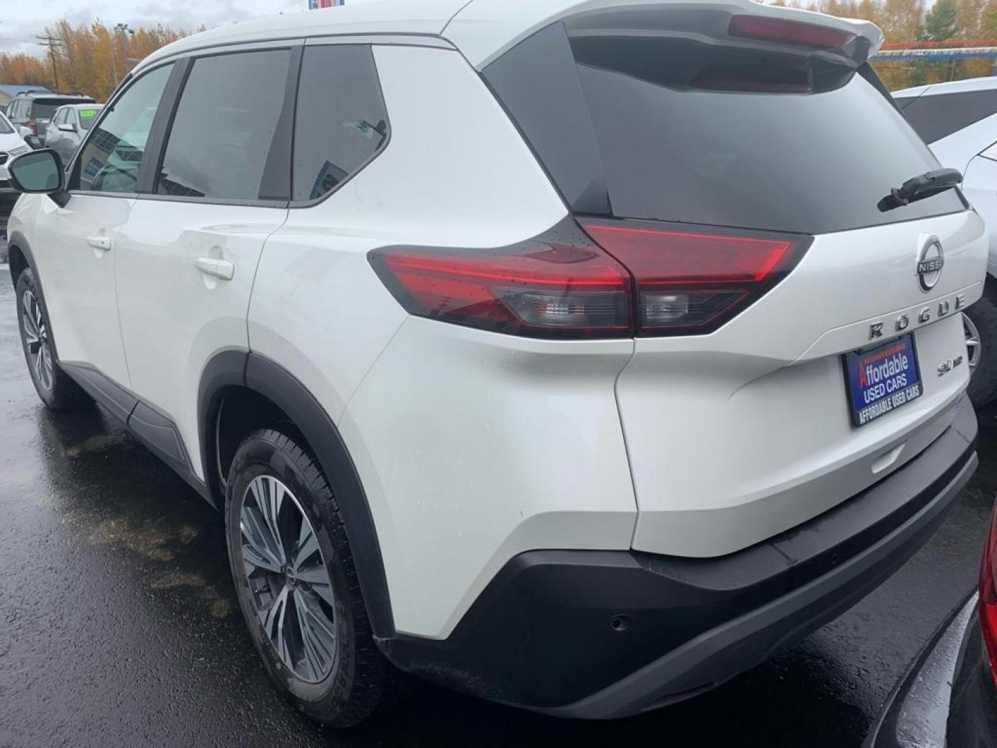 2023 WHITE NISSAN ROGUE SV (5N1BT3BB0PC) with an 1.5L engine, Automatic transmission, located at 2525 S. Cushman, Fairbanks, AK, 99701, (907) 452-5707, 64.824036, -147.712311 - Photo#2