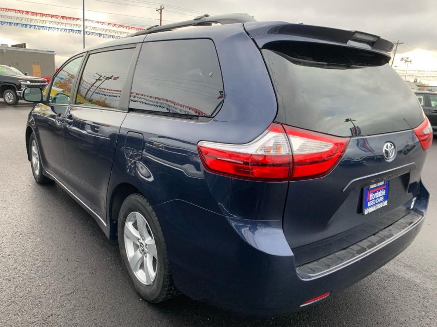 2019 BLUE TOYOTA SIENNA LE (5TDKZ3DC0KS) with an 3.5L engine, Automatic transmission, located at 2525 S. Cushman, Fairbanks, AK, 99701, (907) 452-5707, 64.824036, -147.712311 - Photo#2