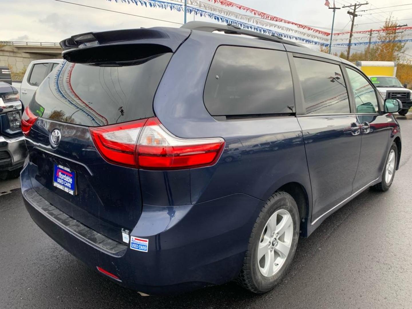 2019 BLUE TOYOTA SIENNA LE (5TDKZ3DC0KS) with an 3.5L engine, Automatic transmission, located at 2525 S. Cushman, Fairbanks, AK, 99701, (907) 452-5707, 64.824036, -147.712311 - Photo#3