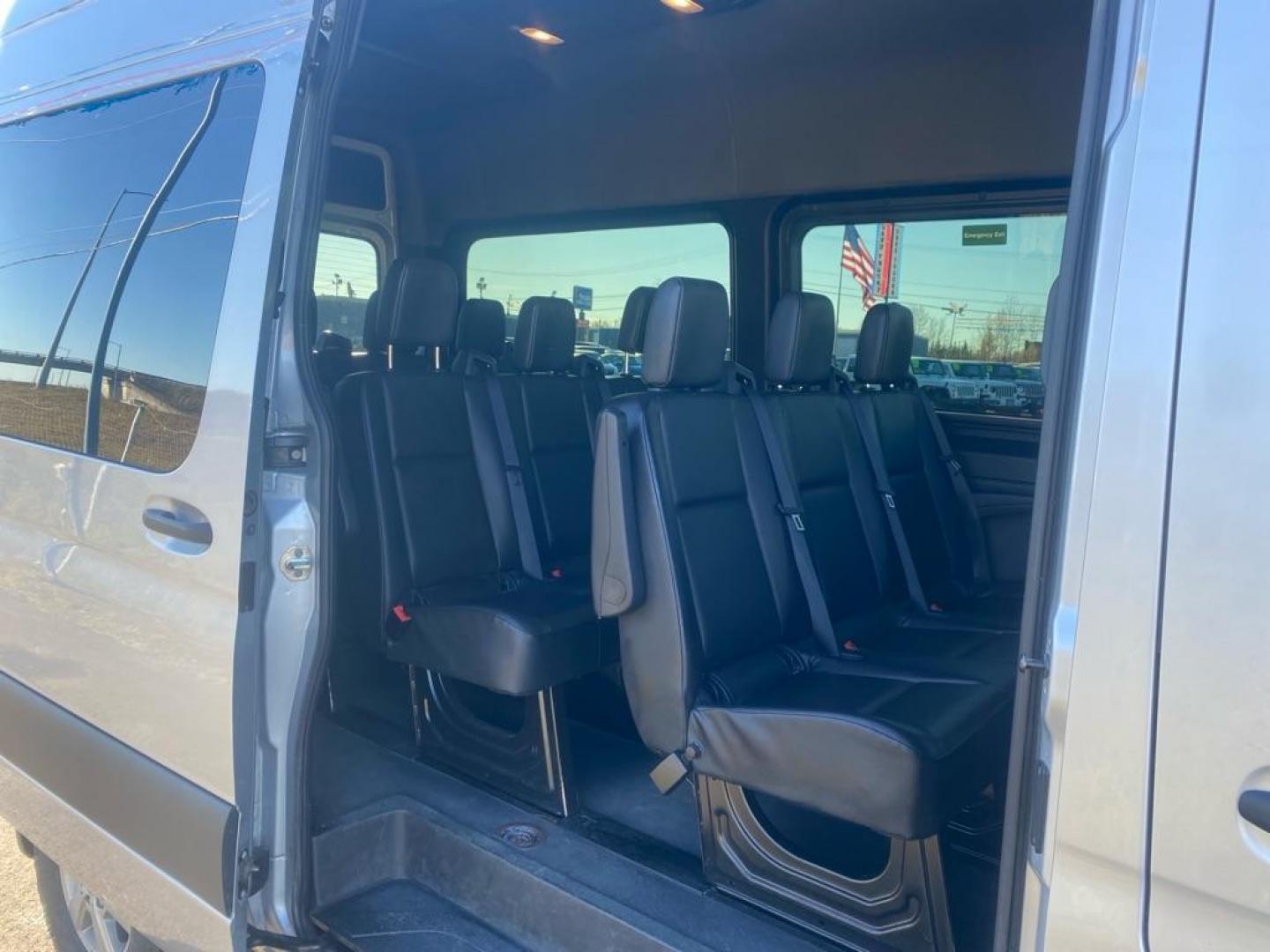 2019 SILVER FREIGHTLINER SPRINTER 2500 (W2Z4EFVY1KT) , Automatic transmission, located at 2525 S. Cushman, Fairbanks, AK, 99701, (907) 452-5707, 64.824036, -147.712311 - Photo#5