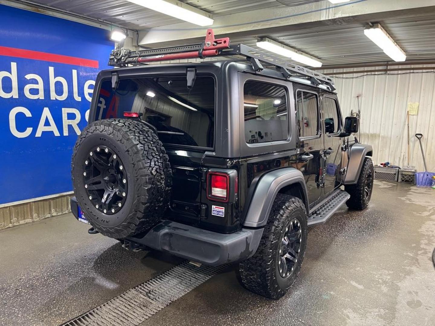 2020 BLACK JEEP WRANGLER UNLIMI SPORT (1C4HJXDG2LW) with an 3.6L engine, Automatic transmission, located at 2525 S. Cushman, Fairbanks, AK, 99701, (907) 452-5707, 64.824036, -147.712311 - Photo#2