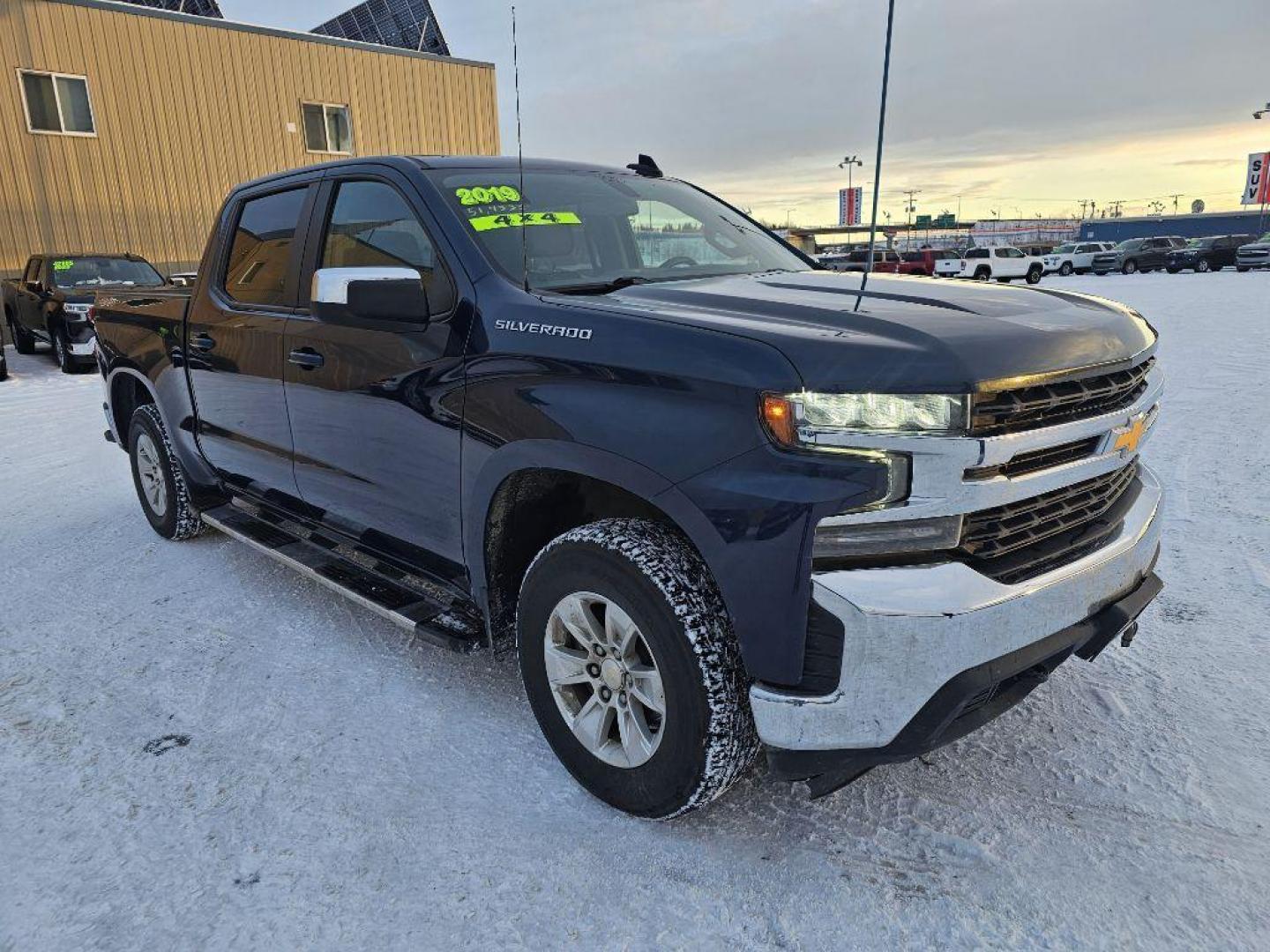 2019 BLUE CHEVROLET SILVERADO 1500 LT (3GCUYDED2KG) with an 5.3L engine, Automatic transmission, located at 2525 S. Cushman, Fairbanks, AK, 99701, (907) 452-5707, 64.824036, -147.712311 - Photo#2