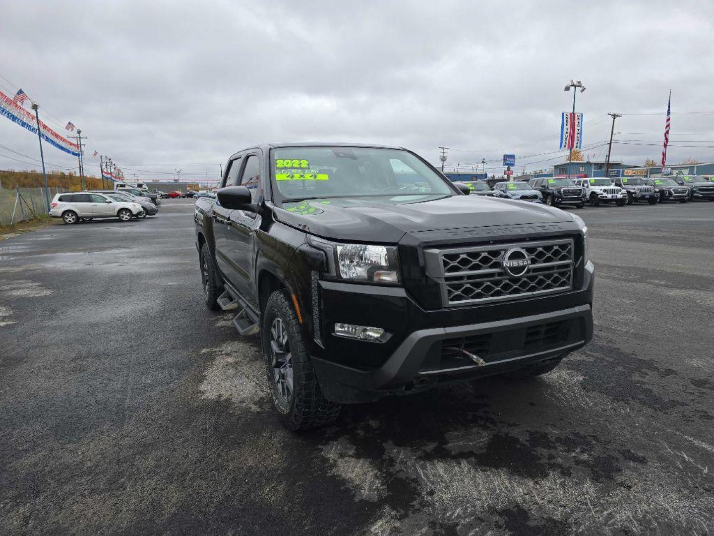 2022 BLACK NISSAN FRONTIER S (1N6ED1EK5NN) with an 3.8L engine, Automatic transmission, located at 2525 S. Cushman, Fairbanks, AK, 99701, (907) 452-5707, 64.824036, -147.712311 - Photo#3