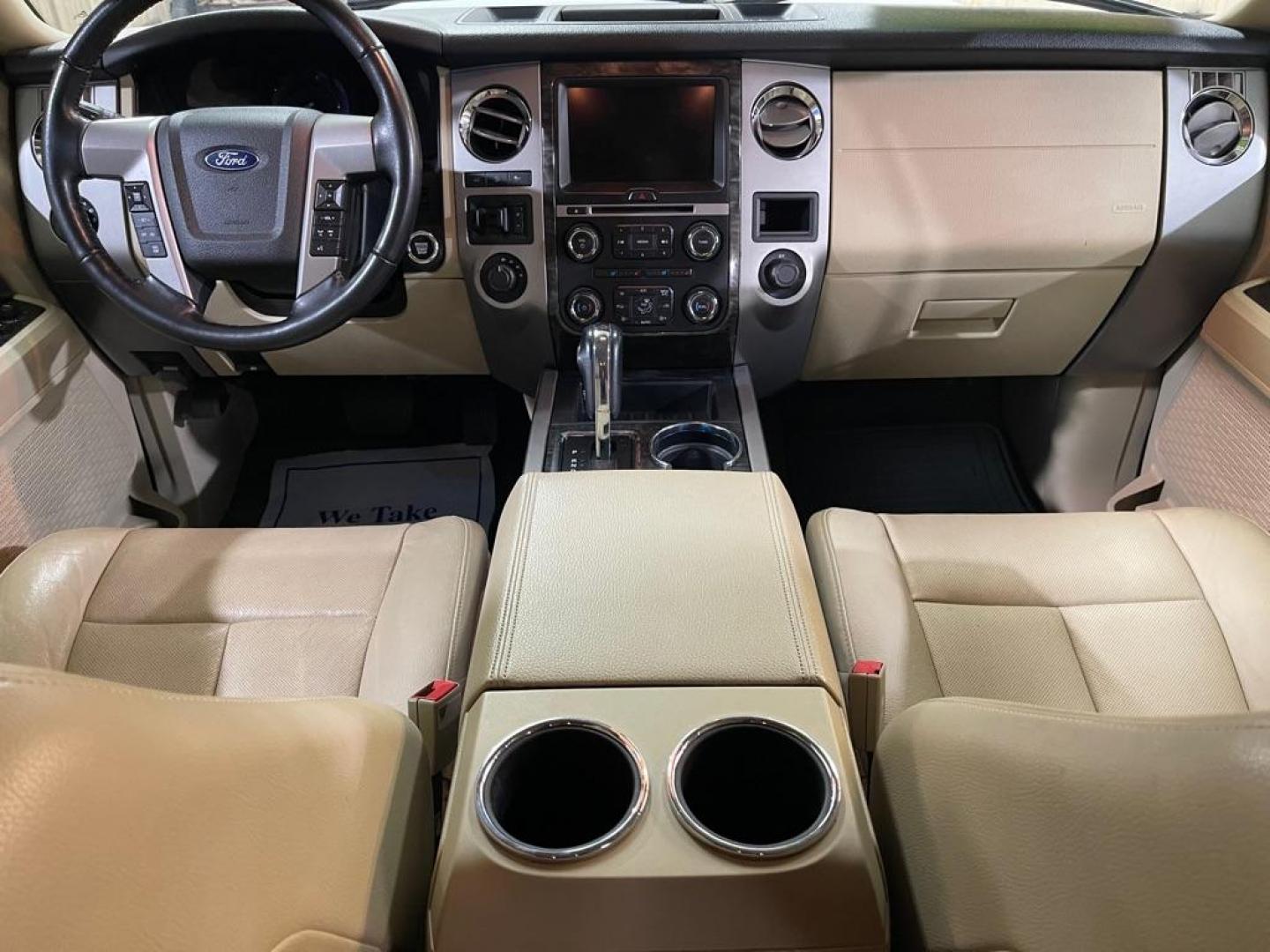 2015 WHITE FORD EXPEDITION LIMITED (1FMJU2AT9FE) with an 3.5L engine, Automatic transmission, located at 2525 S. Cushman, Fairbanks, AK, 99701, (907) 452-5707, 64.824036, -147.712311- Photo#5