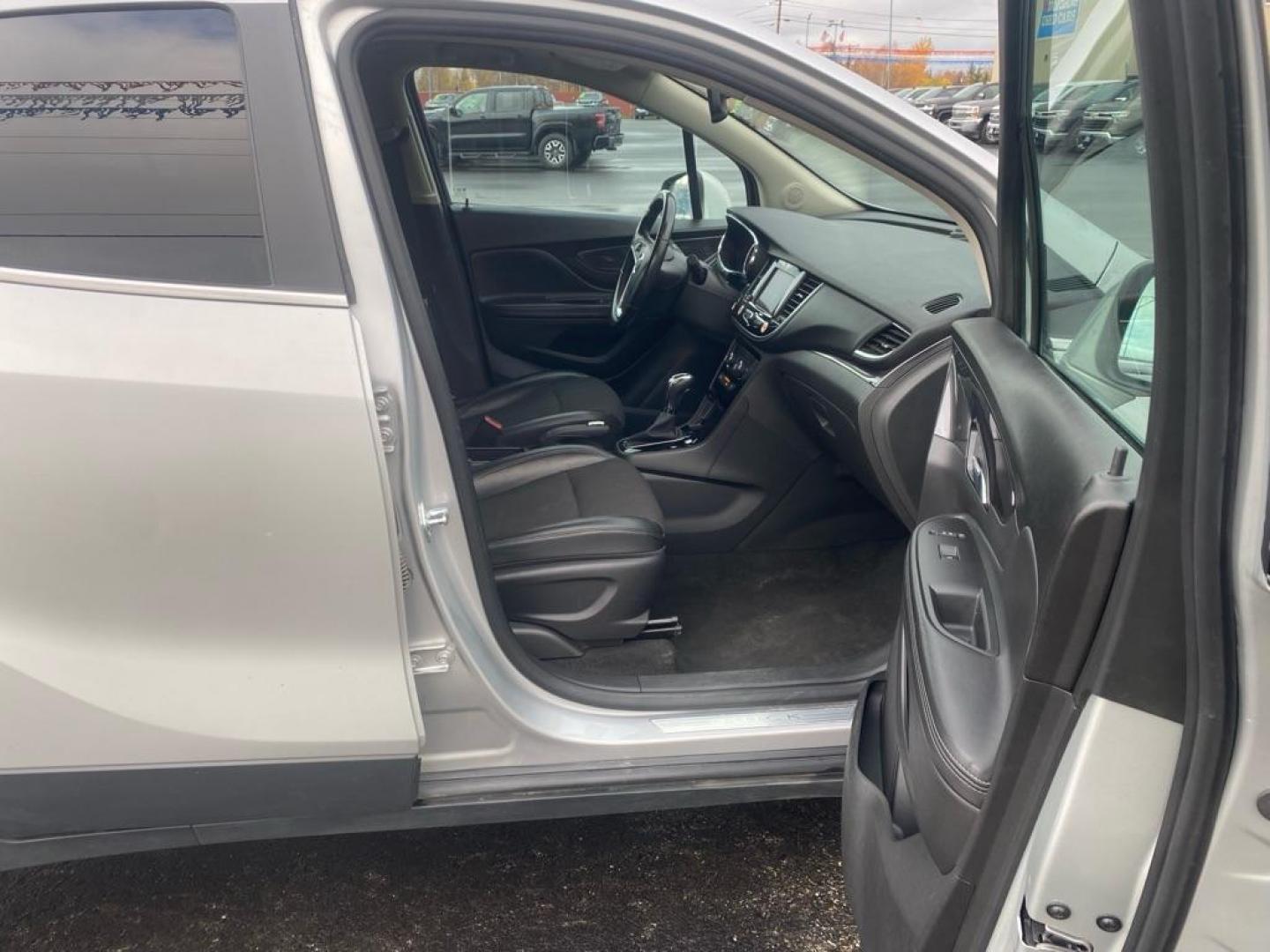 2021 SILVER BUICK ENCORE PREFERRED (KL4CJESM2MB) with an 1.4L engine, Automatic transmission, located at 2525 S. Cushman, Fairbanks, AK, 99701, (907) 452-5707, 64.824036, -147.712311 - Photo#4