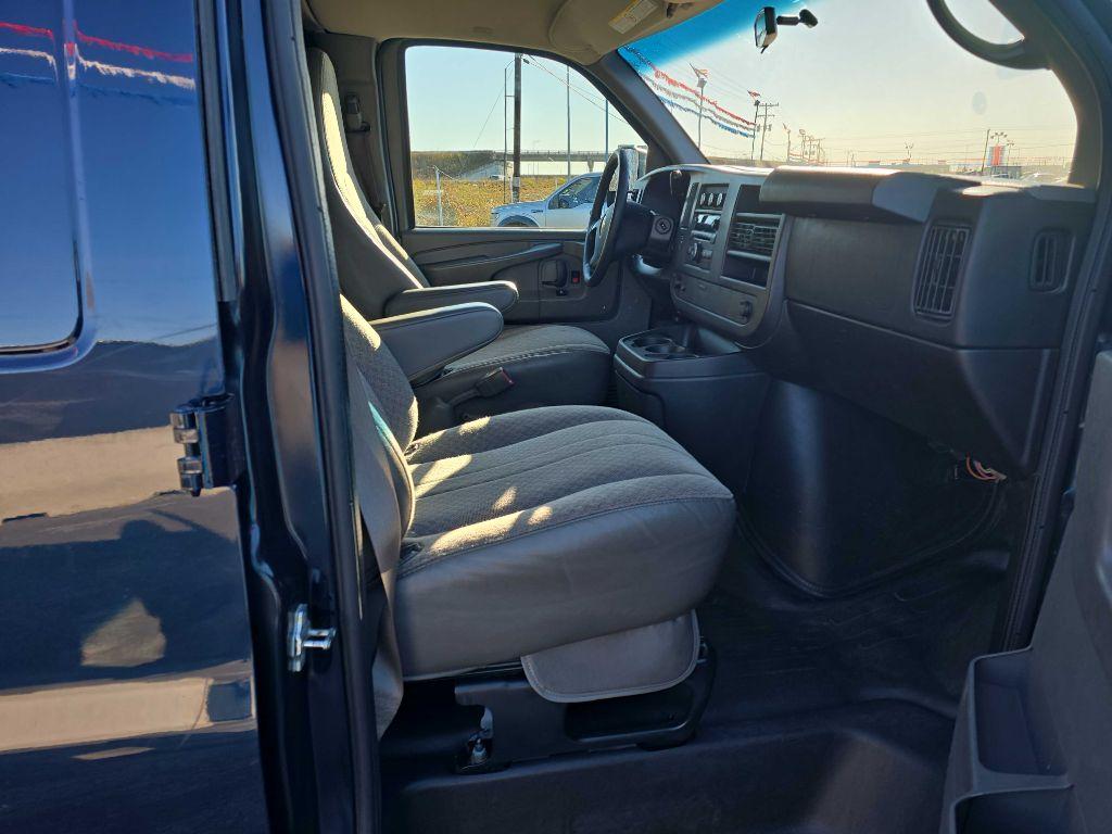 photo of 2013 CHEVROLET EXPRESS G1500 