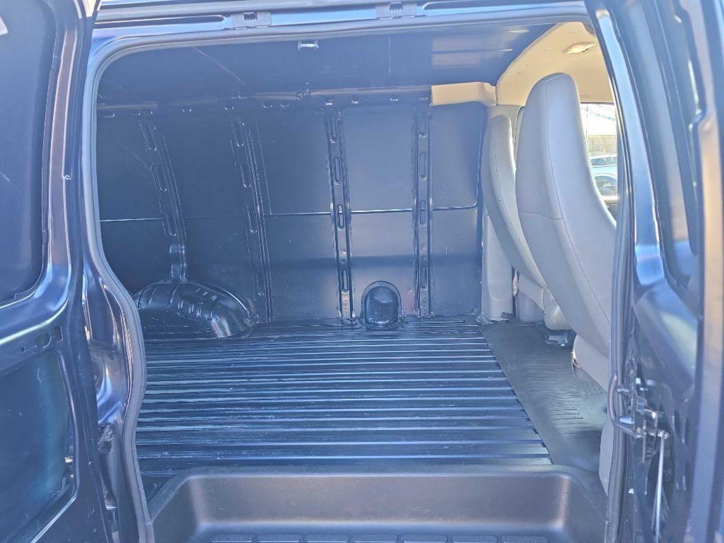 2013 BLUE CHEVROLET EXPRESS G1500 (1GCSHAF42D1) with an 5.3L engine, Automatic transmission, located at 2525 S. Cushman, Fairbanks, AK, 99701, (907) 452-5707, 64.824036, -147.712311 - Photo#3