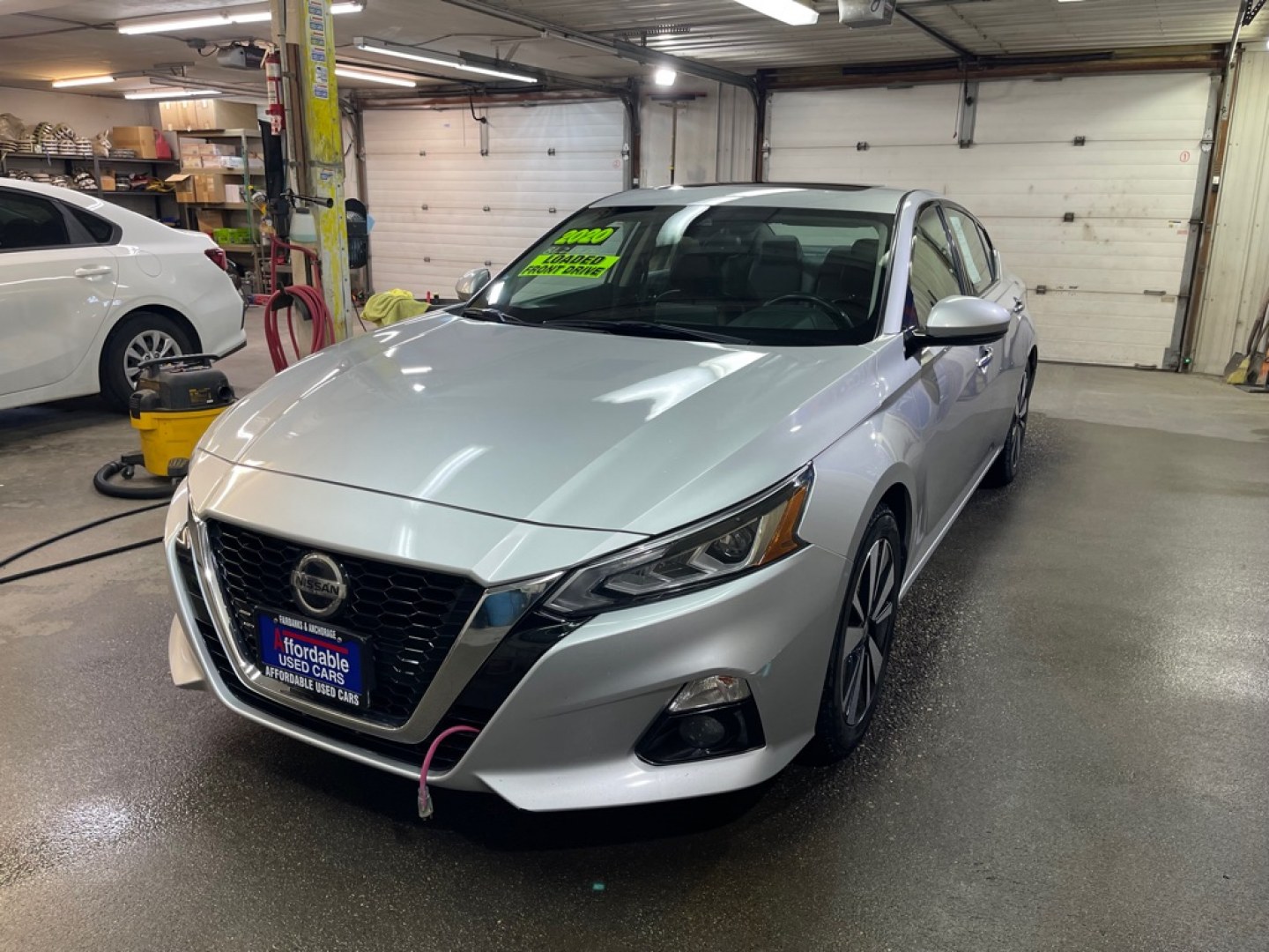 2020 SILVER NISSAN ALTIMA SL (1N4BL4EV3LC) with an 2.5L engine, Continuously Variable transmission, located at 2525 S. Cushman, Fairbanks, AK, 99701, (907) 452-5707, 64.824036, -147.712311- Photo#1
