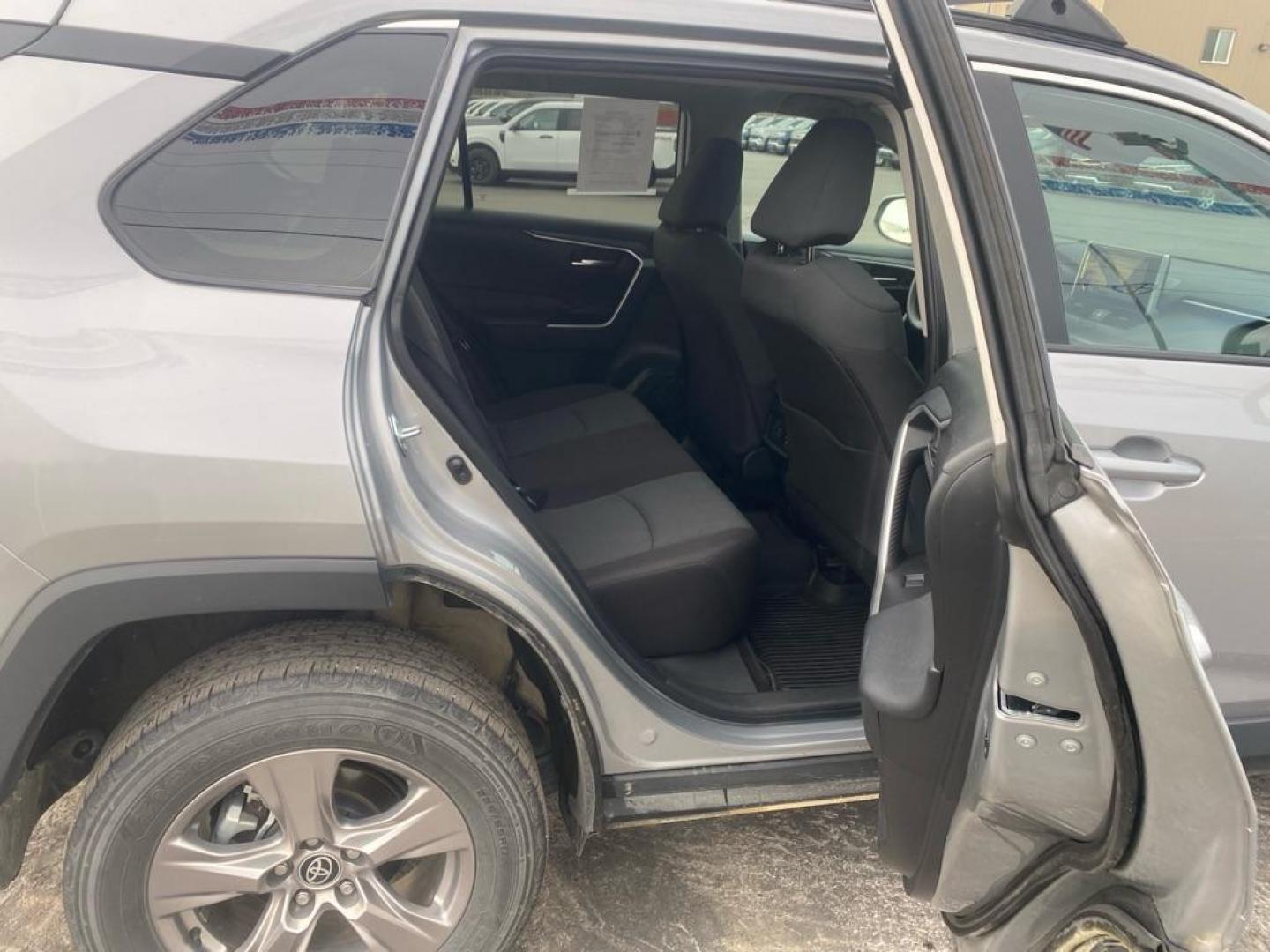 2023 SILVER TOYOTA RAV4 XLE (2T3P1RFV4PW) with an 2.5L engine, Automatic transmission, located at 2525 S. Cushman, Fairbanks, AK, 99701, (907) 452-5707, 64.824036, -147.712311 - Photo#5