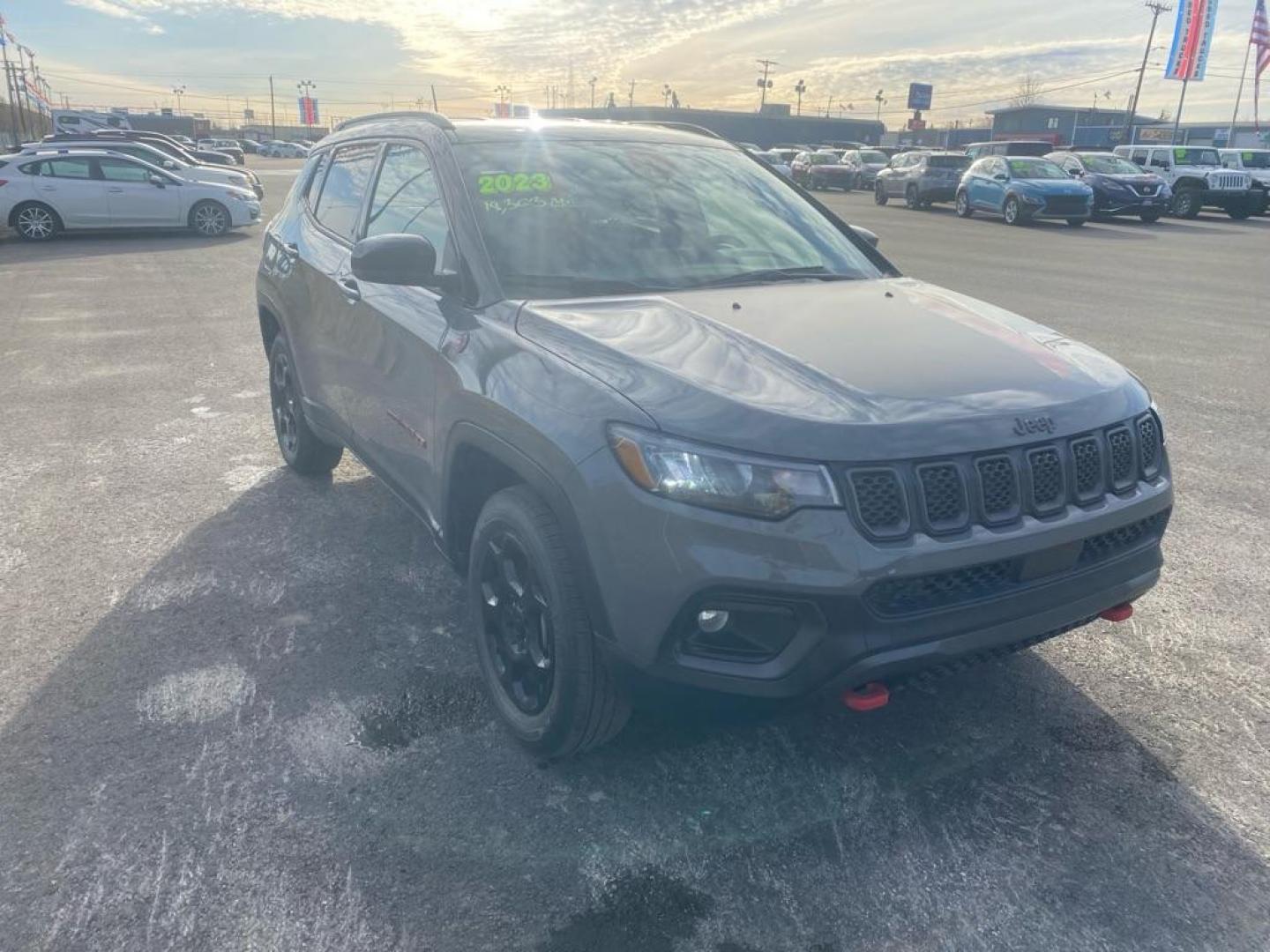 2023 GRAY JEEP COMPASS TRAILHAWK (3C4NJDDN6PT) with an 2.0L engine, Automatic transmission, located at 2525 S. Cushman, Fairbanks, AK, 99701, (907) 452-5707, 64.824036, -147.712311 - Photo#1