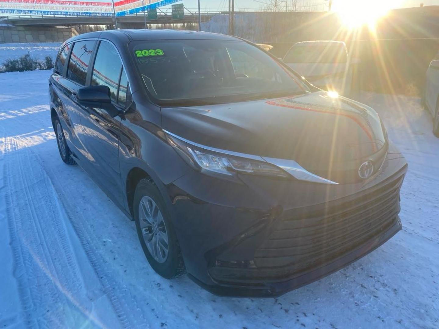 2023 BLUE TOYOTA SIENNA LE LE (5TDKRKEC4PS) with an 2.5L engine, Automatic transmission, located at 2525 S. Cushman, Fairbanks, AK, 99701, (907) 452-5707, 64.824036, -147.712311 - Photo#1