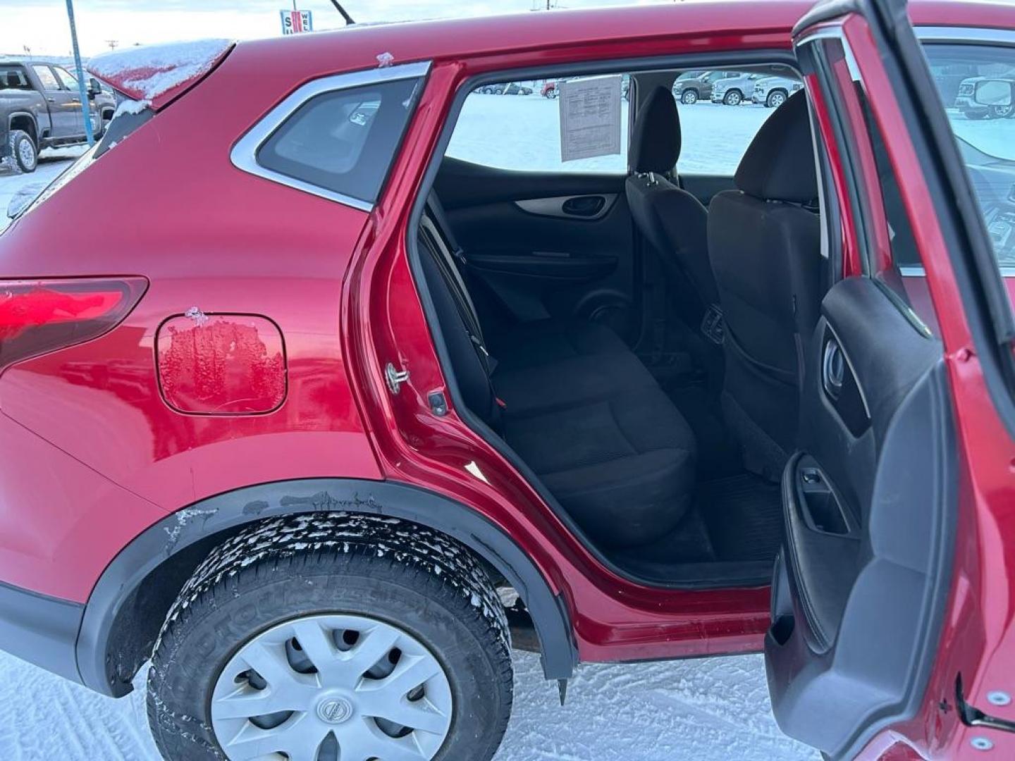 2018 RED NISSAN ROGUE SPORT S (JN1BJ1CR8JW) with an 2.0L engine, Continuously Variable transmission, located at 2525 S. Cushman, Fairbanks, AK, 99701, (907) 452-5707, 64.824036, -147.712311 - Photo#5