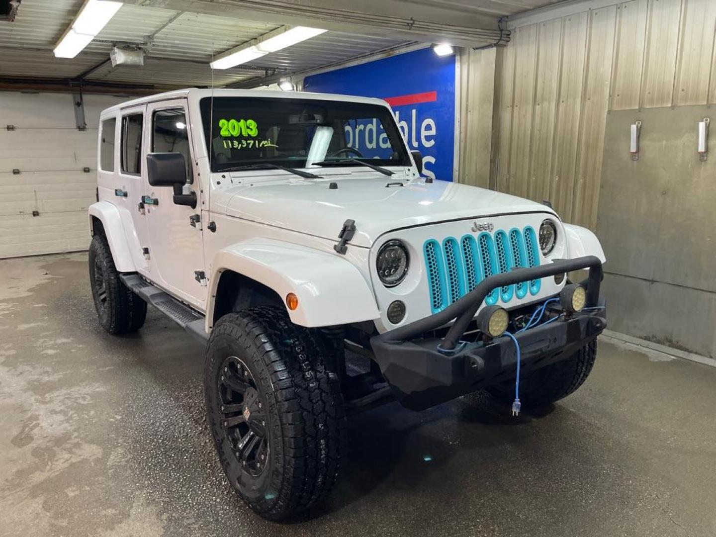 2013 WHITE JEEP WRANGLER UNLIMI SAHARA (1C4BJWEG2DL) with an 3.6L engine, Automatic transmission, located at 2525 S. Cushman, Fairbanks, AK, 99701, (907) 452-5707, 64.824036, -147.712311 - Photo#0