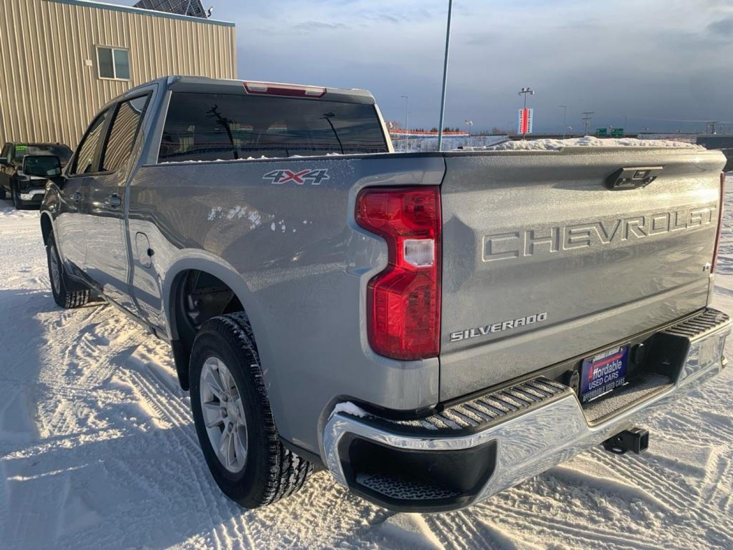 2023 GRAY CHEVROLET SILVERADO 1500 LT (1GCUDDED3PZ) with an 5.3L engine, Automatic transmission, located at 2525 S. Cushman, Fairbanks, AK, 99701, (907) 452-5707, 64.824036, -147.712311 - Photo#2