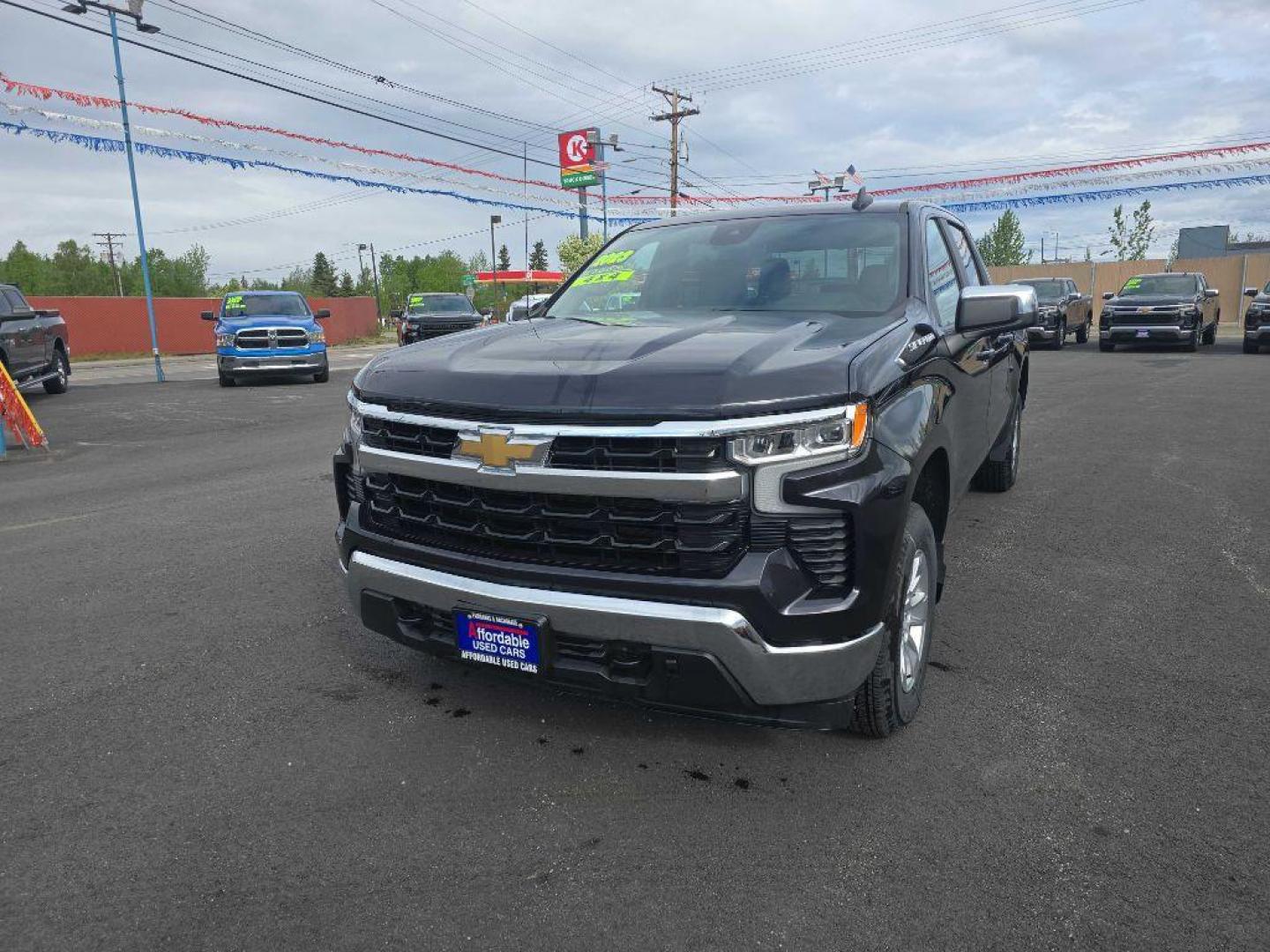 2023 BLACK CHEVROLET SILVERADO 1500 LT (1GCUDDED8PZ) with an 5.3L engine, Automatic transmission, located at 2525 S. Cushman, Fairbanks, AK, 99701, (907) 452-5707, 64.824036, -147.712311 - Photo#8