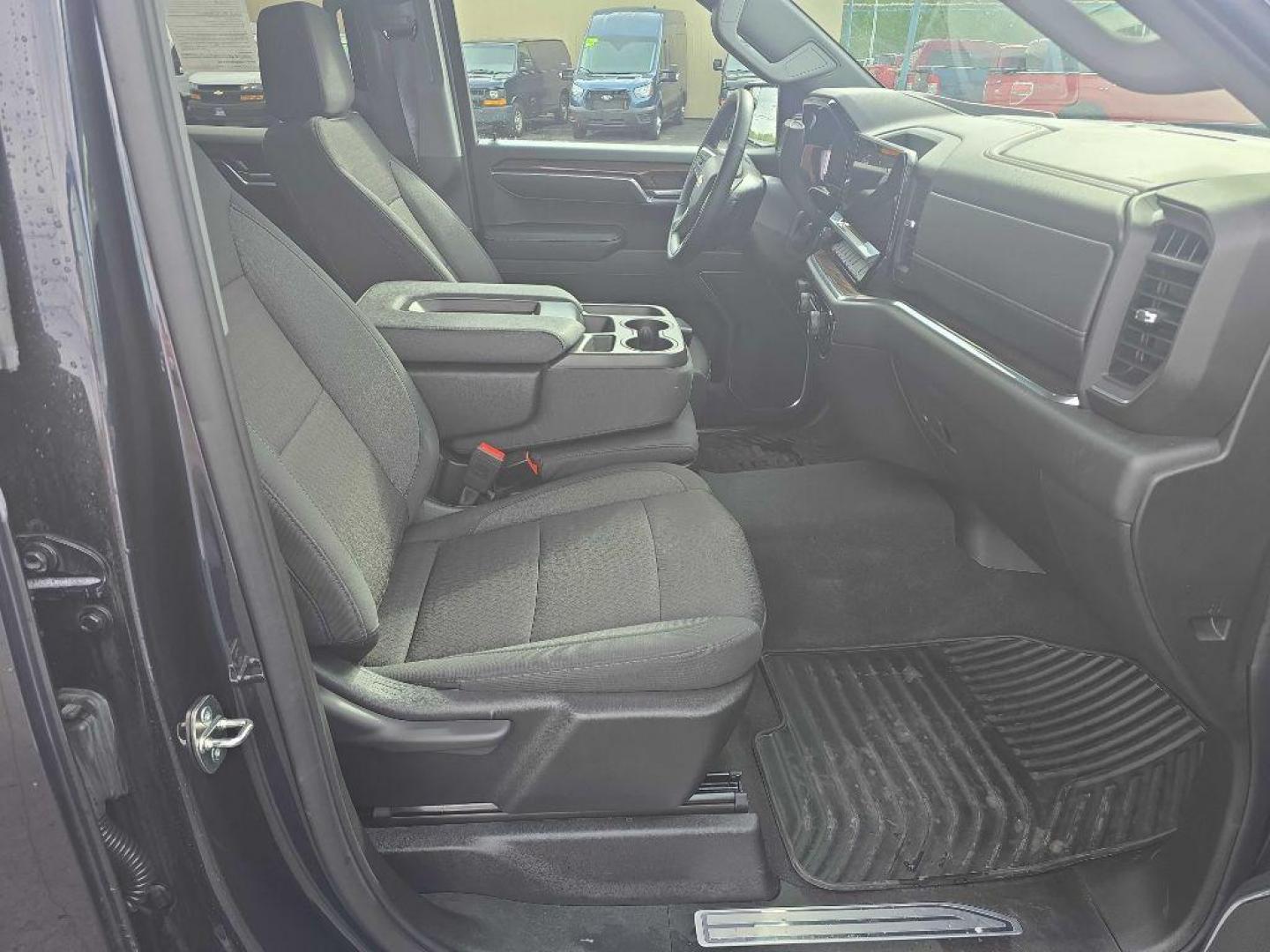 2023 BLACK CHEVROLET SILVERADO 1500 LT (1GCUDDED8PZ) with an 5.3L engine, Automatic transmission, located at 2525 S. Cushman, Fairbanks, AK, 99701, (907) 452-5707, 64.824036, -147.712311 - Photo#10