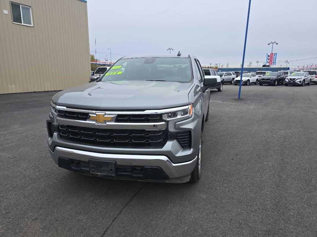 photo of 2023 CHEVROLET SILVERADO 1500 LT
