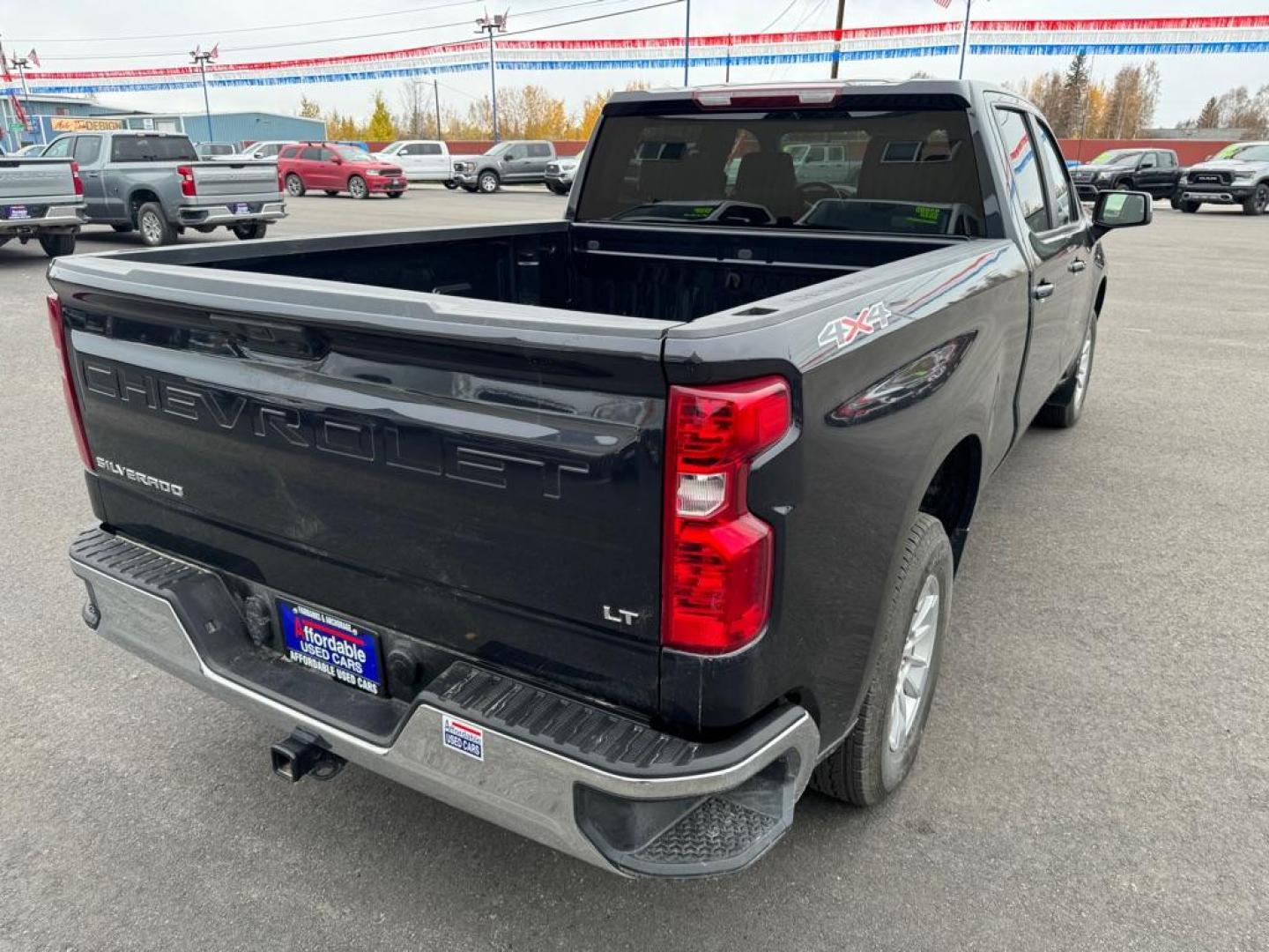 2023 GRAY CHEVROLET SILVERADO 1500 LT (1GCUDDED4PZ) with an 5.3L engine, Automatic transmission, located at 2525 S. Cushman, Fairbanks, AK, 99701, (907) 452-5707, 64.824036, -147.712311 - Photo#2