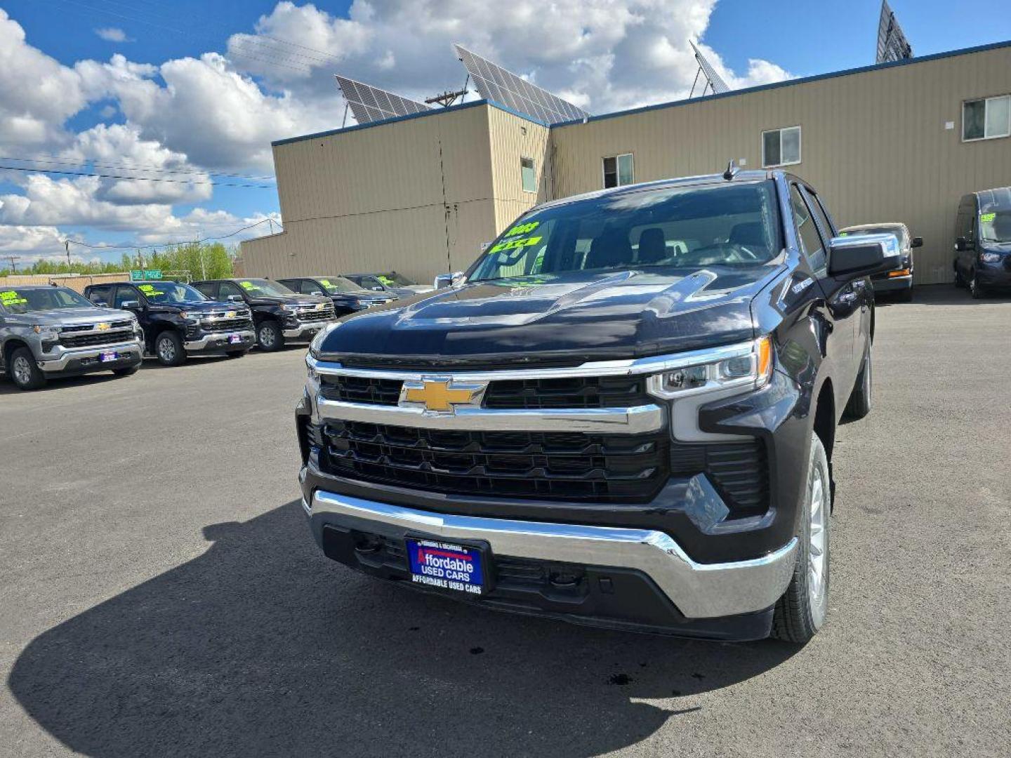 2023 GRAY CHEVROLET SILVERADO 1500 LT (1GCUDDED4PZ) with an 5.3L engine, Automatic transmission, located at 2525 S. Cushman, Fairbanks, AK, 99701, (907) 452-5707, 64.824036, -147.712311 - Photo#1