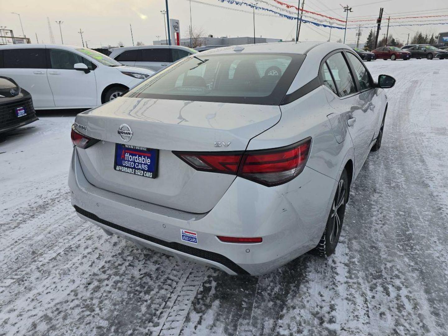 2021 SILVER NISSAN SENTRA SV SV (3N1AB8CV7MY) with an 2.0L engine, Continuously Variable transmission, located at 2525 S. Cushman, Fairbanks, AK, 99701, (907) 452-5707, 64.824036, -147.712311 - Photo#2