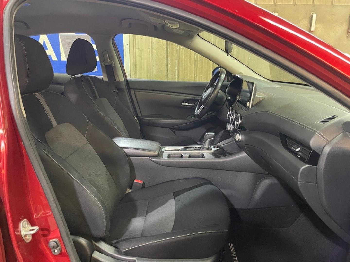 2021 RED NISSAN SENTRA SV (3N1AB8CV5MY) with an 2.0L engine, Continuously Variable transmission, located at 2525 S. Cushman, Fairbanks, AK, 99701, (907) 452-5707, 64.824036, -147.712311- Photo#3