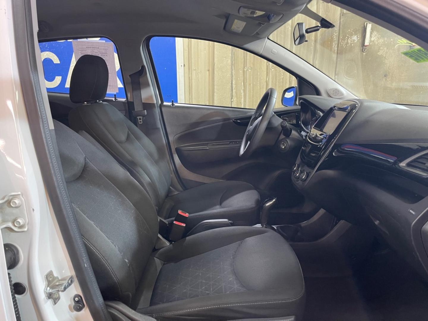 2021 WHITE CHEVROLET SPARK 1LT (KL8CD6SA7MC) with an 1.4L engine, Continuously Variable transmission, located at 2525 S. Cushman, Fairbanks, AK, 99701, (907) 452-5707, 64.824036, -147.712311- Photo#3