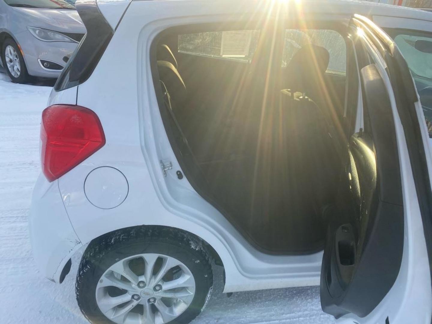 2021 WHITE CHEVROLET SPARK 1LT (KL8CD6SA7MC) with an 1.4L engine, Continuously Variable transmission, located at 2525 S. Cushman, Fairbanks, AK, 99701, (907) 452-5707, 64.824036, -147.712311 - Photo#5