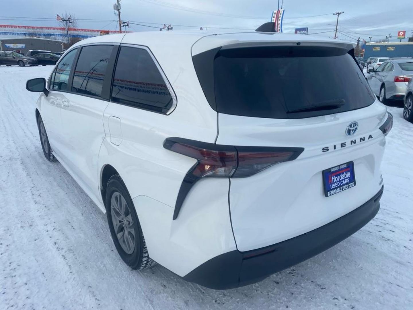 2023 WHITE TOYOTA SIENNA LE LE (5TDKRKEC2PS) with an 2.5L engine, Automatic transmission, located at 2525 S. Cushman, Fairbanks, AK, 99701, (907) 452-5707, 64.824036, -147.712311 - Photo#3