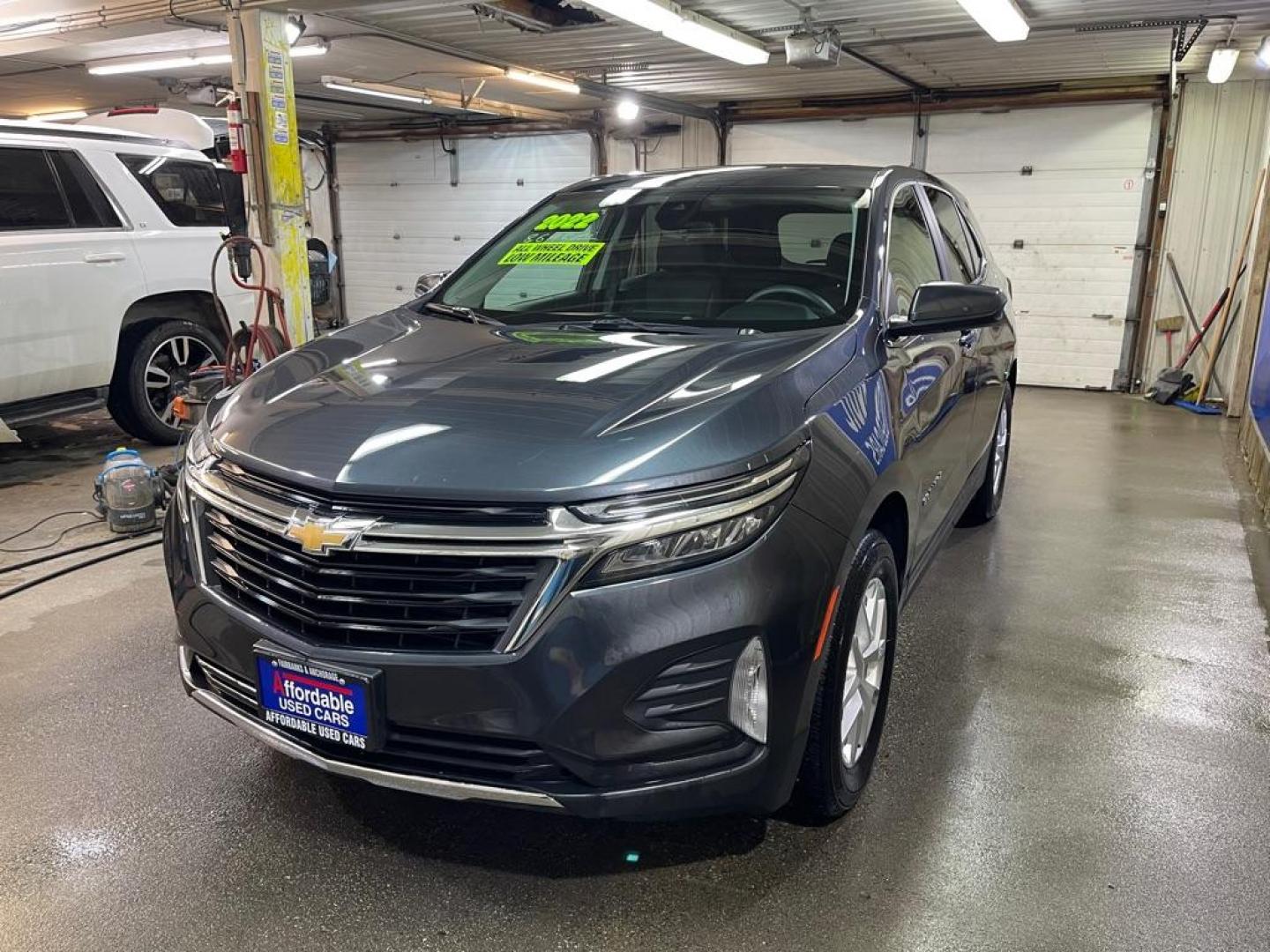 2022 GRAY CHEVROLET EQUINOX LT (2GNAXUEV3N6) with an 1.5L engine, Automatic transmission, located at 2525 S. Cushman, Fairbanks, AK, 99701, (907) 452-5707, 64.824036, -147.712311 - Photo#1