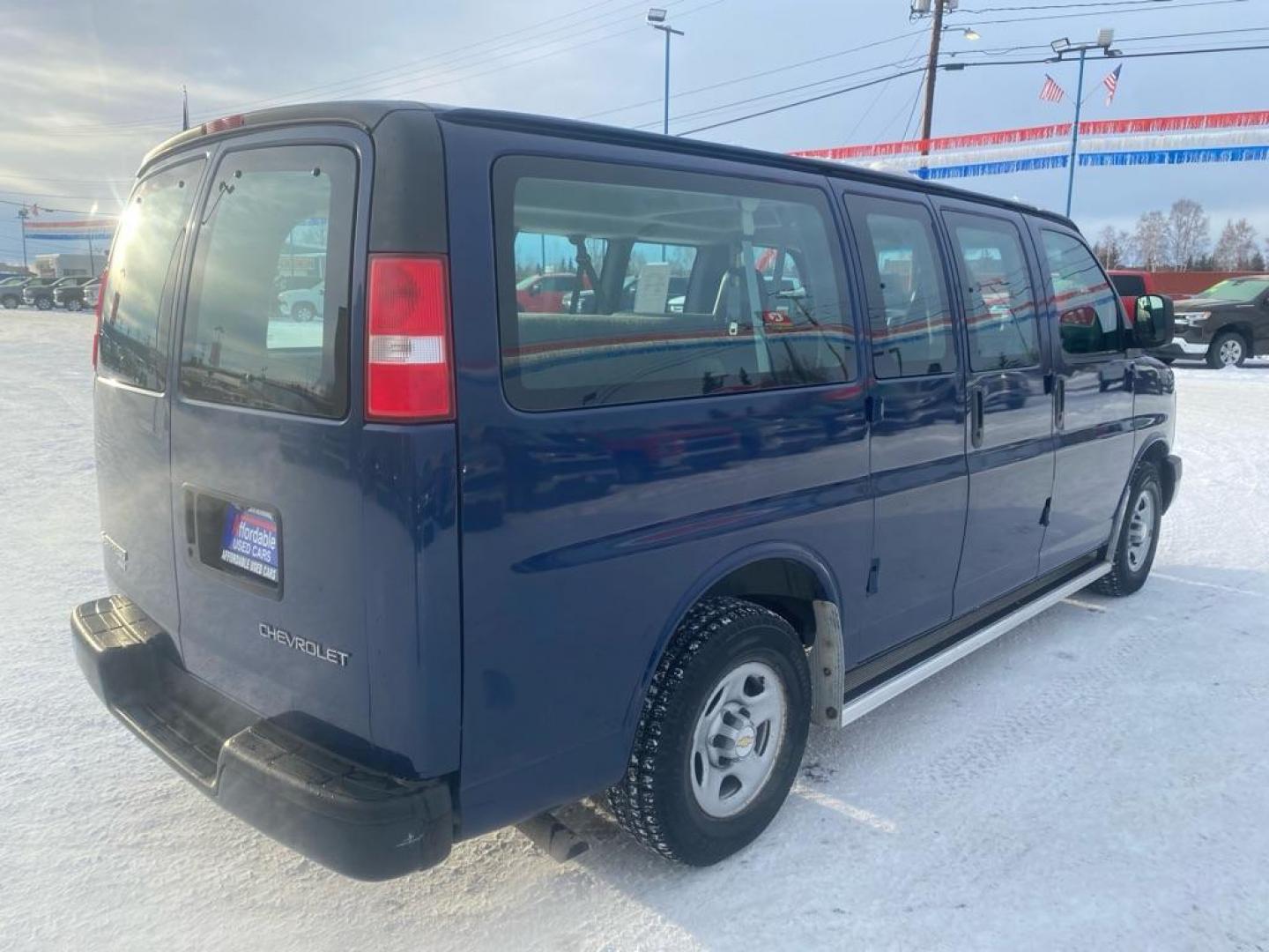 2003 BLUE CHEVROLET EXPRESS G1500 (1GNFH15TX31) with an 5.3L engine, Automatic transmission, located at 2525 S. Cushman, Fairbanks, AK, 99701, (907) 452-5707, 64.824036, -147.712311 - Photo#2