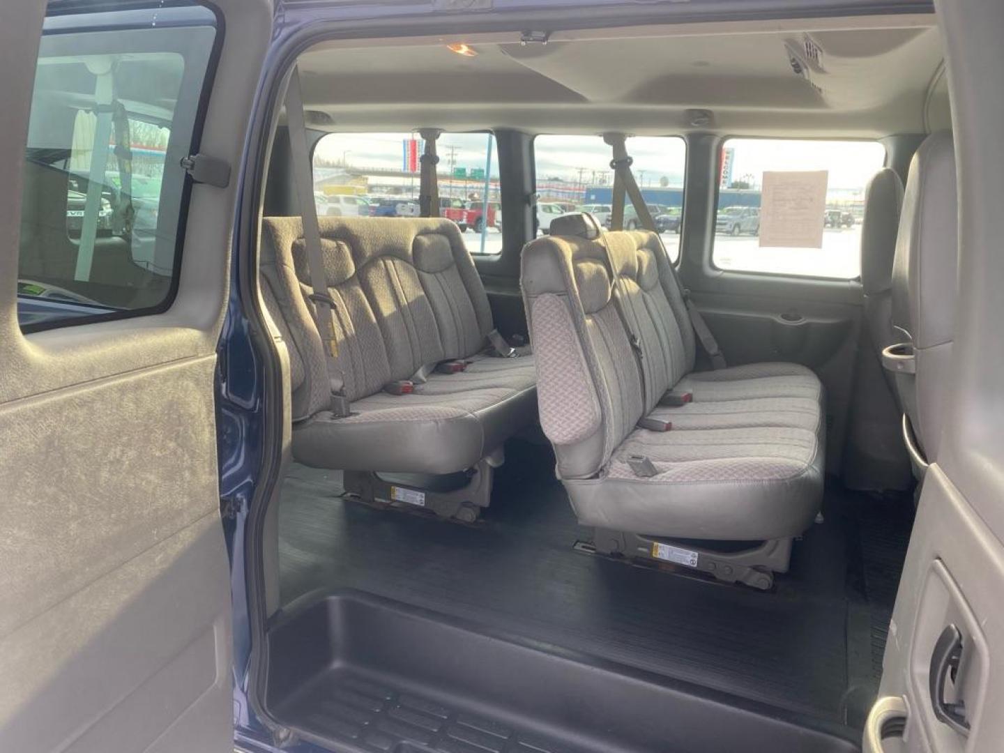 2003 BLUE CHEVROLET EXPRESS G1500 (1GNFH15TX31) with an 5.3L engine, Automatic transmission, located at 2525 S. Cushman, Fairbanks, AK, 99701, (907) 452-5707, 64.824036, -147.712311 - Photo#5