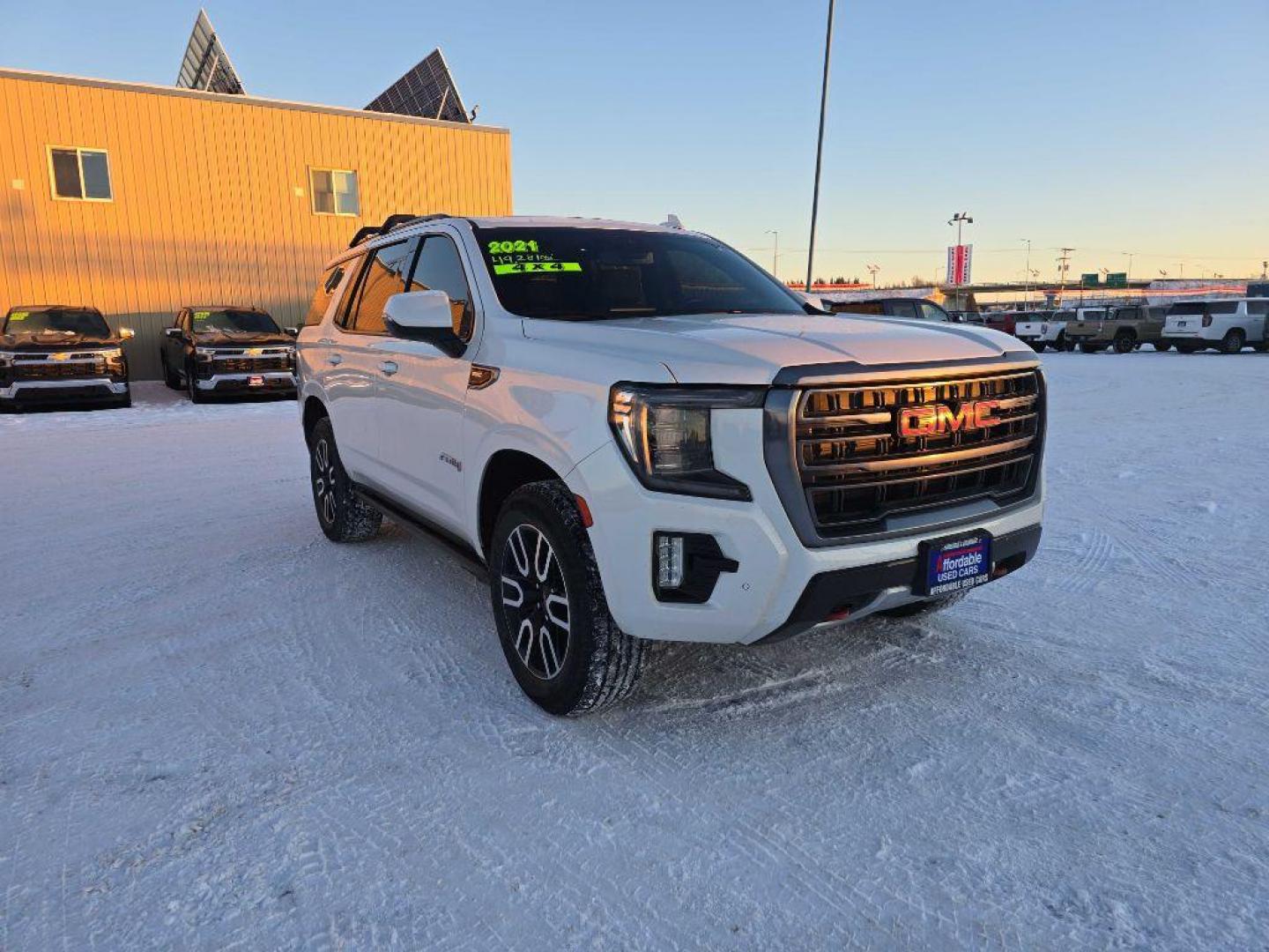 2021 WHITE GMC YUKON AT4 (1GKS2CKD0MR) with an 5.3L engine, Automatic transmission, located at 2525 S. Cushman, Fairbanks, AK, 99701, (907) 452-5707, 64.824036, -147.712311 - Photo#0