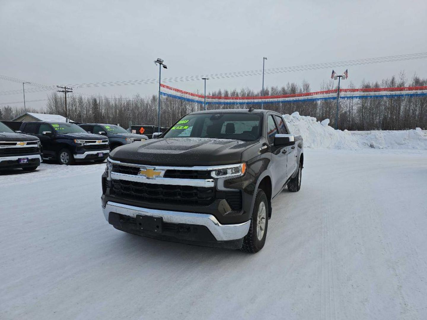 2023 BRONZE CHEVROLET SILVERADO 1500 LT (1GCUDDED6PZ) with an 5.3L engine, Automatic transmission, located at 2525 S. Cushman, Fairbanks, AK, 99701, (907) 452-5707, 64.824036, -147.712311 - Photo#1