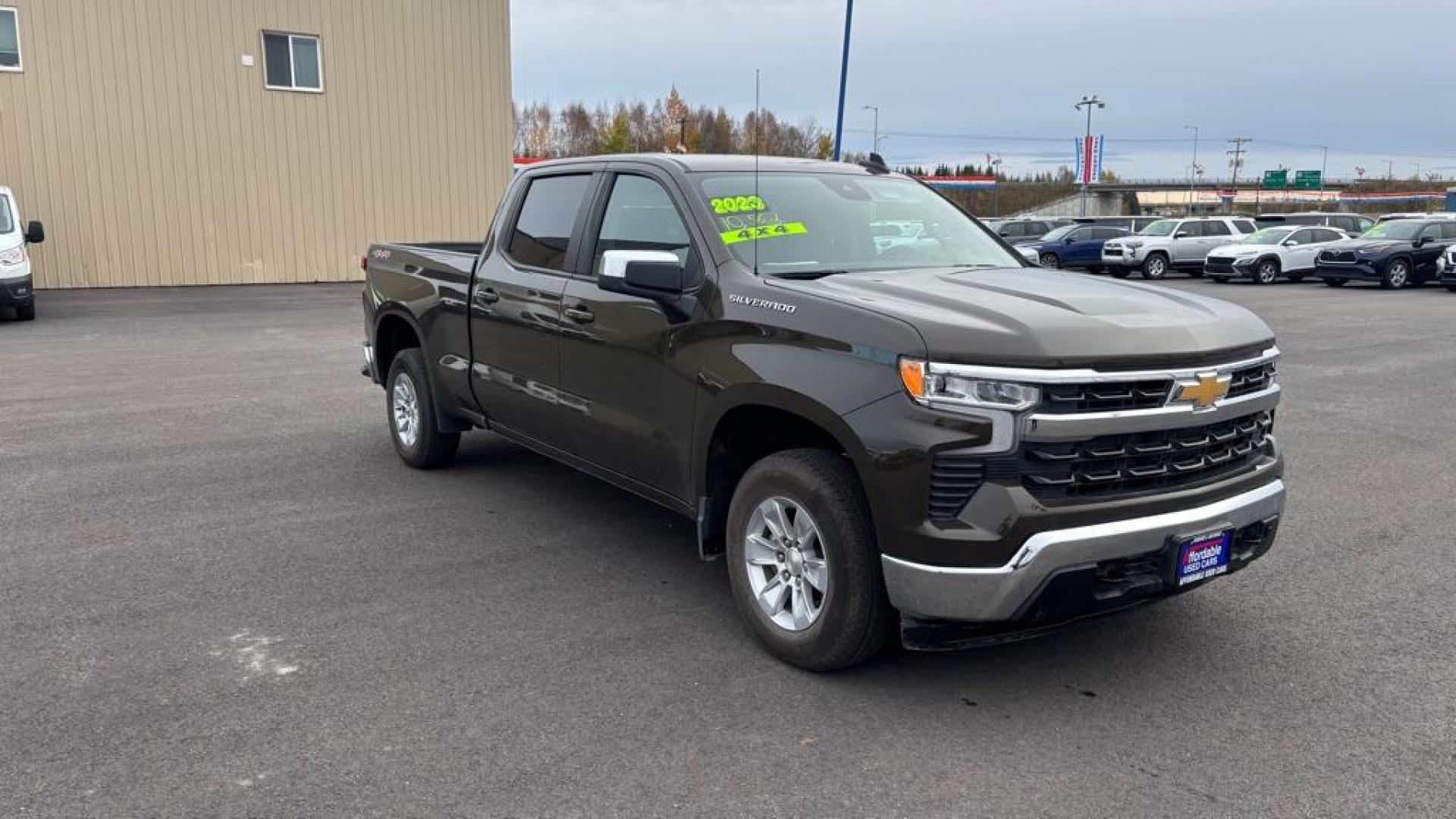 2023 BROWN CHEVROLET SILVERADO 1500 LT (1GCUDDED6PZ) with an 5.3L engine, Automatic transmission, located at 2525 S. Cushman, Fairbanks, AK, 99701, (907) 452-5707, 64.824036, -147.712311 - Photo#1