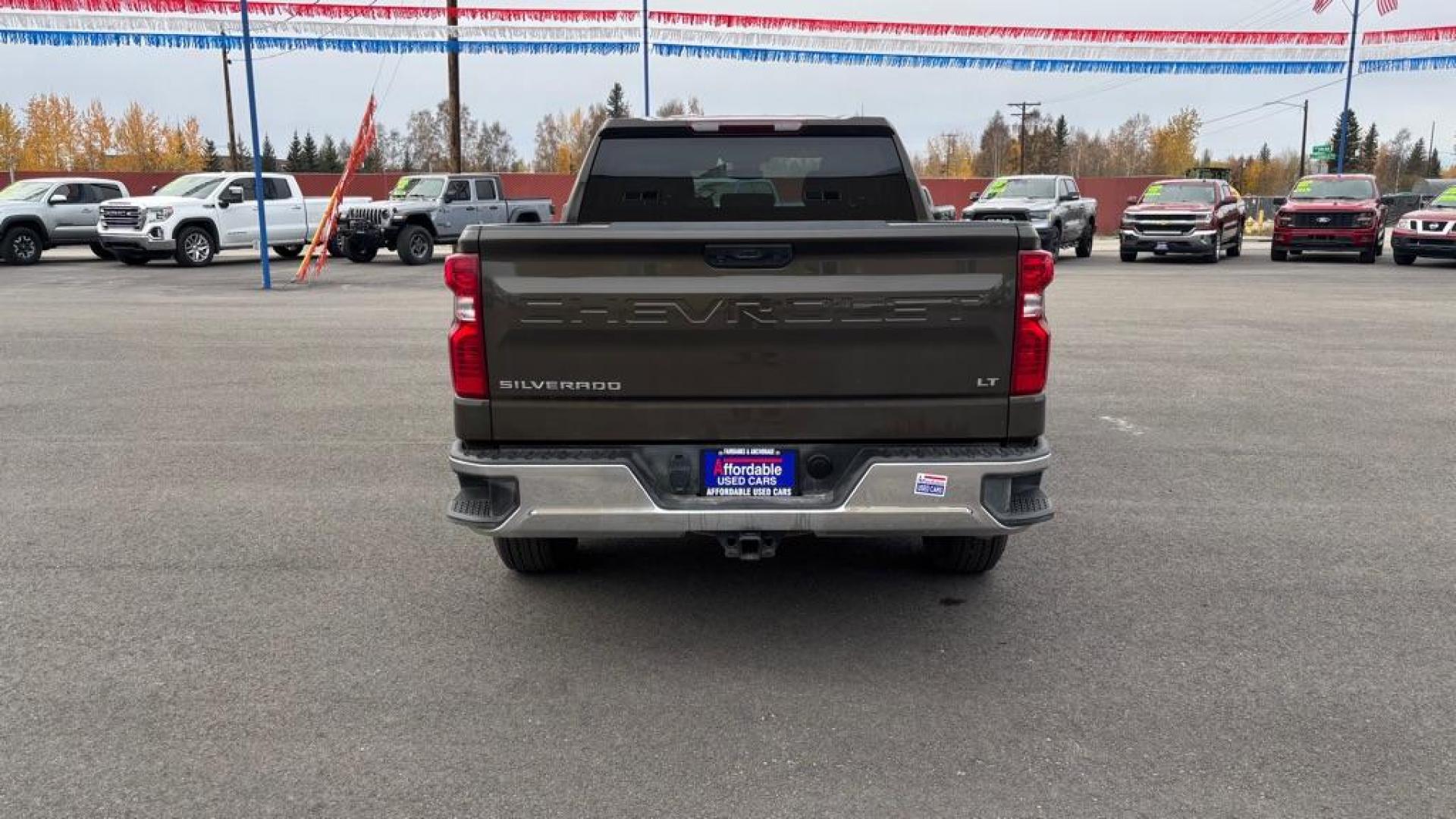 2023 BROWN CHEVROLET SILVERADO 1500 LT (1GCUDDED6PZ) with an 5.3L engine, Automatic transmission, located at 2525 S. Cushman, Fairbanks, AK, 99701, (907) 452-5707, 64.824036, -147.712311 - Photo#5