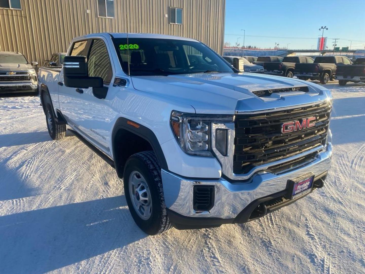 2020 WHITE GMC SIERRA 2500 HEAVY DUTY (1GT49LE73LF) with an 6.6L engine, Automatic transmission, located at 2525 S. Cushman, Fairbanks, AK, 99701, (907) 452-5707, 64.824036, -147.712311 - Photo#1