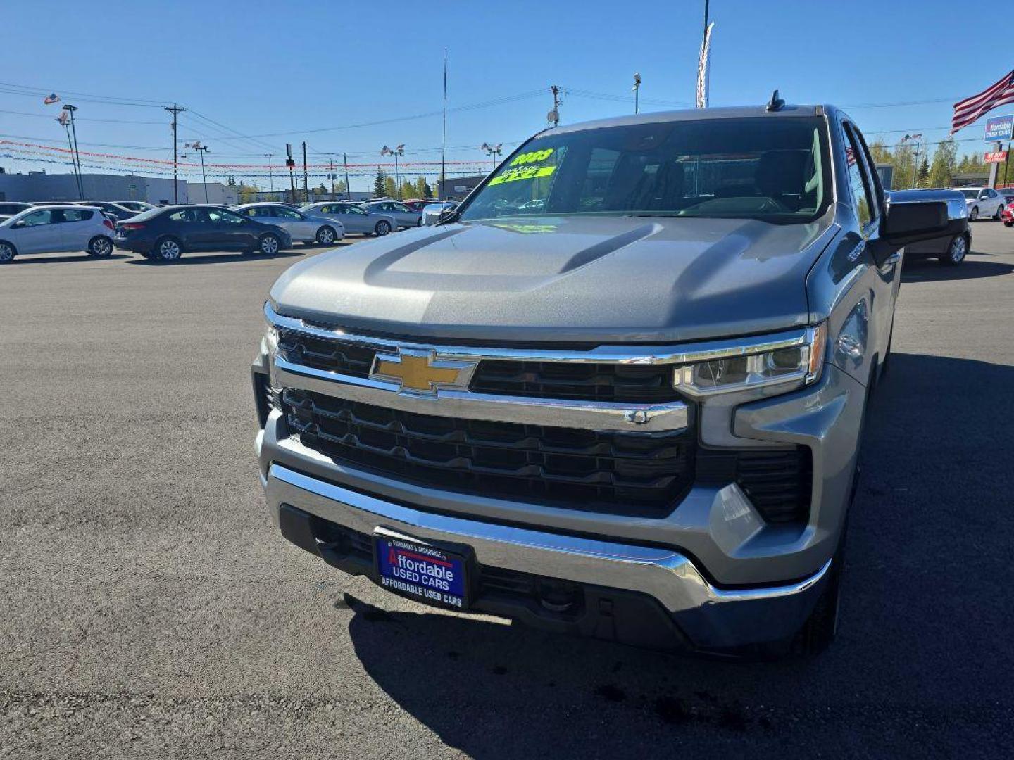 2023 SILVER CHEVROLET SILVERADO 1500 LT (1GCUDDED5PZ) with an 5.3L engine, Automatic transmission, located at 2525 S. Cushman, Fairbanks, AK, 99701, (907) 452-5707, 64.824036, -147.712311 - Photo#1