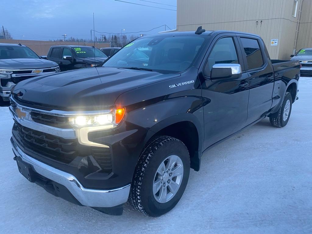 photo of 2023 CHEVROLET SILVERADO 1500 LT