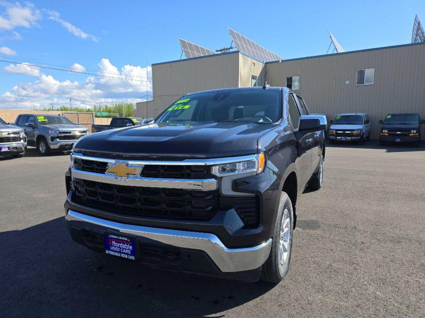 2023 GRAY CHEVROLET SILVERADO 1500 LT (1GCUDDED5PZ) with an 5.3L engine, Automatic transmission, located at 2525 S. Cushman, Fairbanks, AK, 99701, (907) 452-5707, 64.824036, -147.712311 - Photo#1