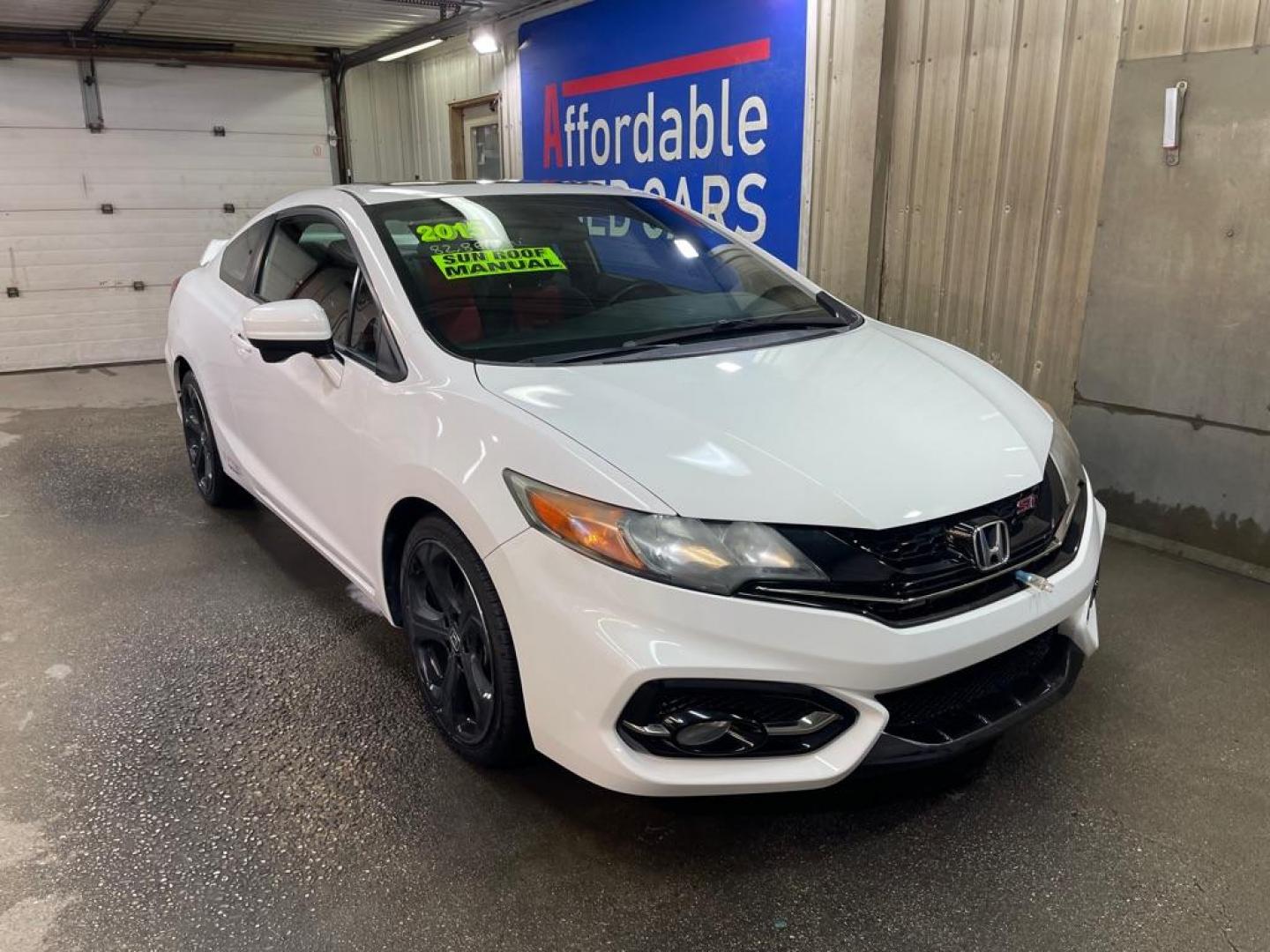 2015 WHITE HONDA CIVIC SI (2HGFG4A50FH) with an 2.4L engine, 6-Speed Manual transmission, located at 2525 S. Cushman, Fairbanks, AK, 99701, (907) 452-5707, 64.824036, -147.712311 - Photo#0