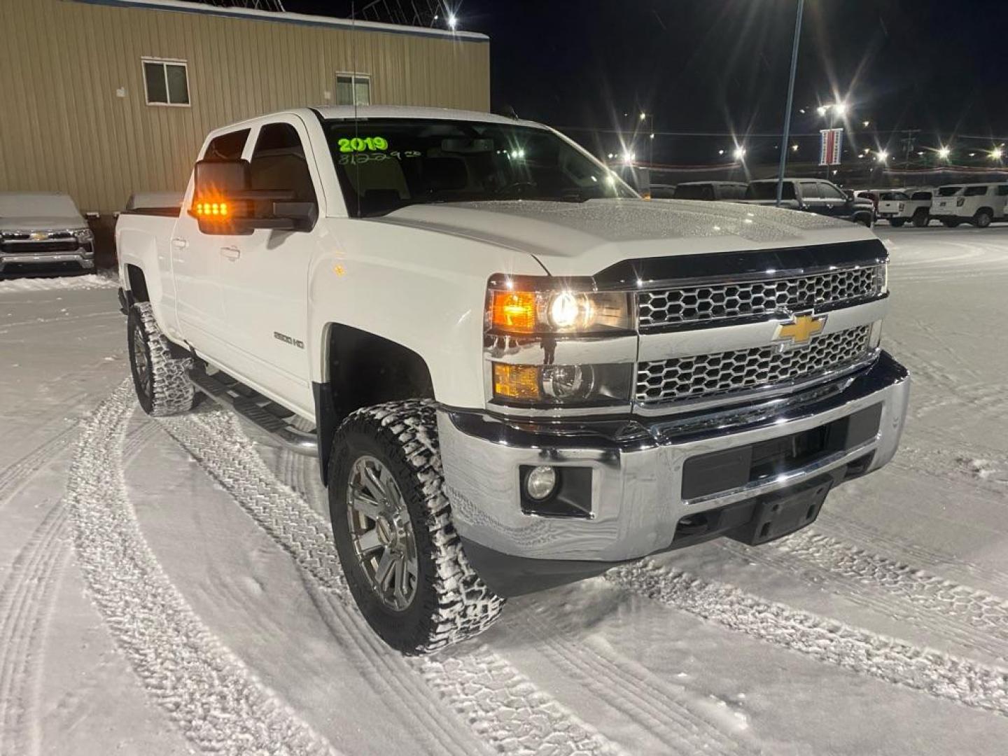 2019 WHITE CHEVROLET SILVERADO 2500 HEAVY DUTY LT (1GC1KSEG6KF) with an 6.0L engine, Automatic transmission, located at 2525 S. Cushman, Fairbanks, AK, 99701, (907) 452-5707, 64.824036, -147.712311 - Photo#1