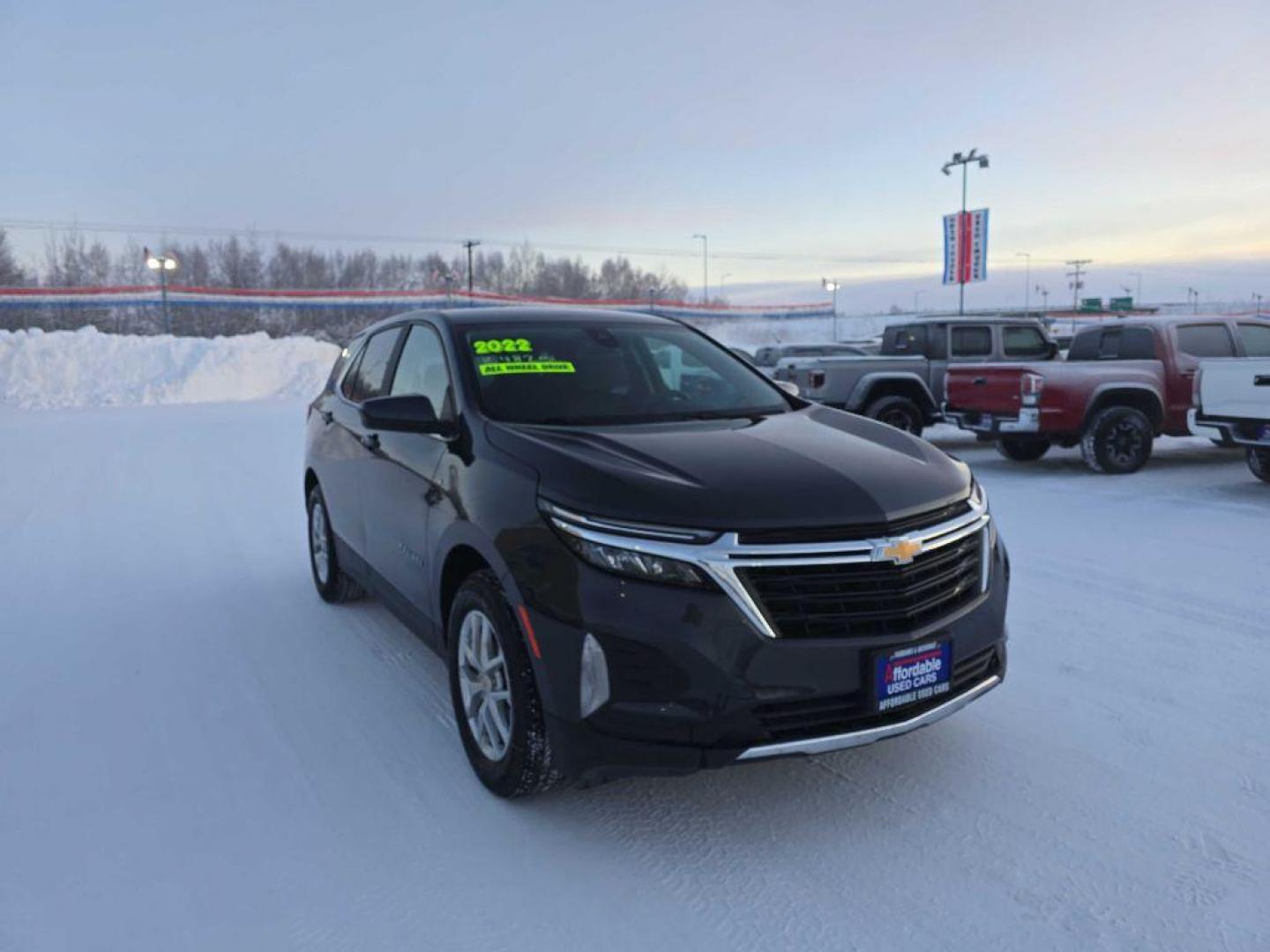 2022 GRAY CHEVROLET EQUINOX LT (2GNAXUEV4N6) with an 1.5L engine, Automatic transmission, located at 2525 S. Cushman, Fairbanks, AK, 99701, (907) 452-5707, 64.824036, -147.712311 - Photo#0